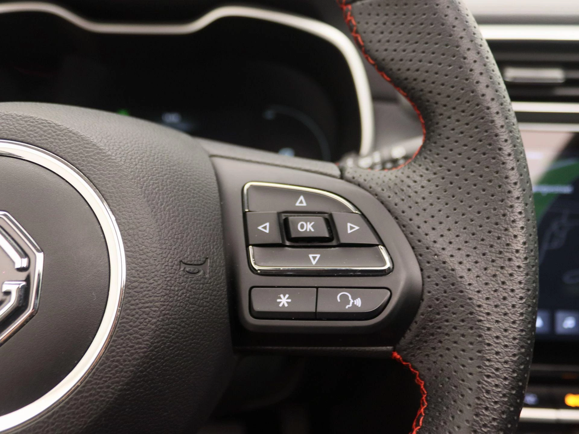 MG ZS EV Standard Range Luxury 50 kWh