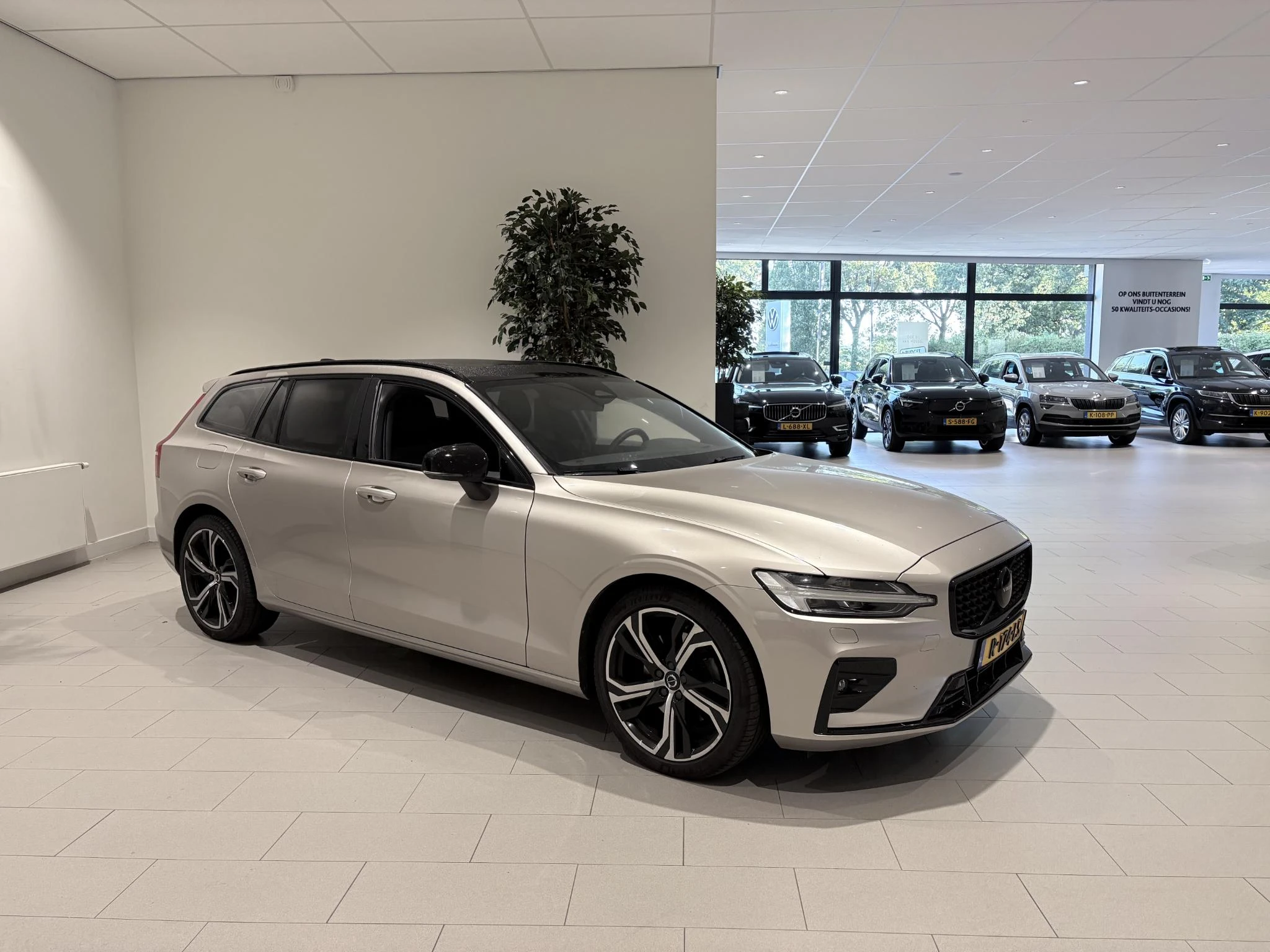 Volvo-V60-image-5