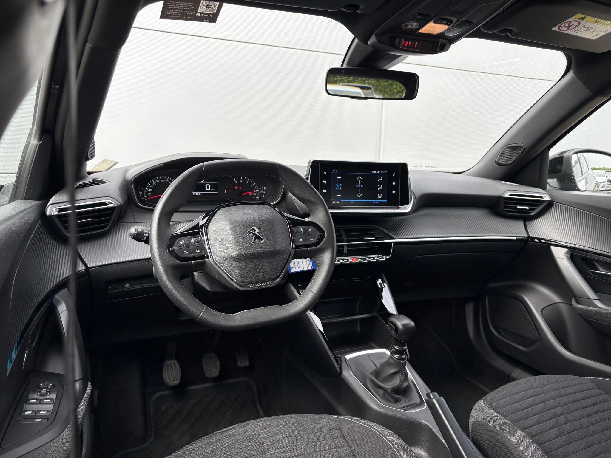 Peugeot-2008-image-19
