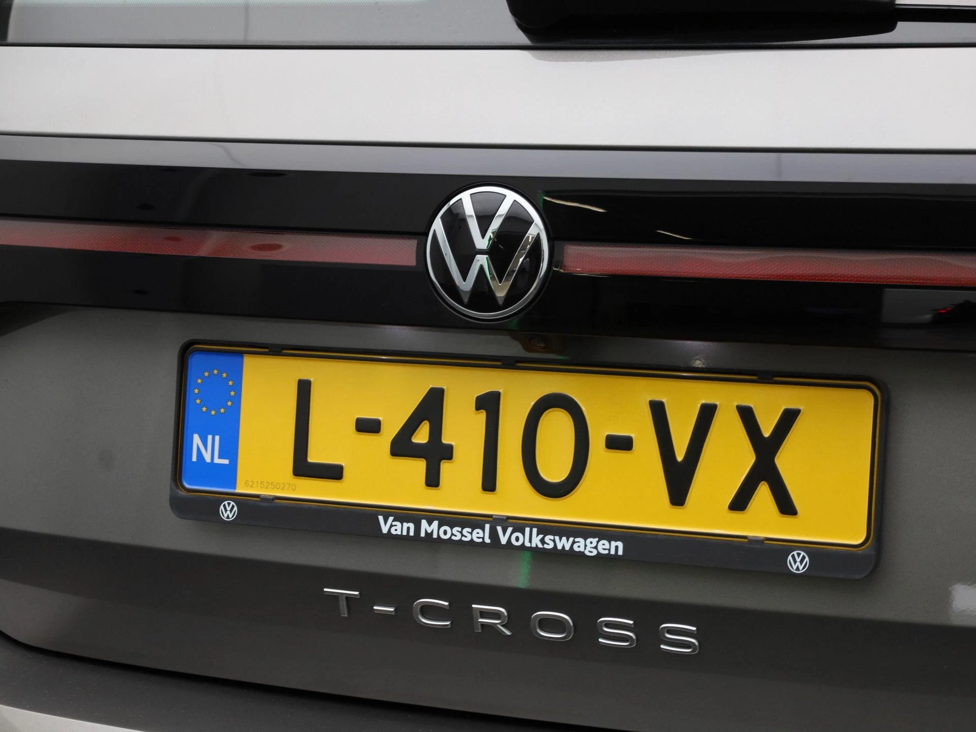 Volkswagen-T-Cross-image-36