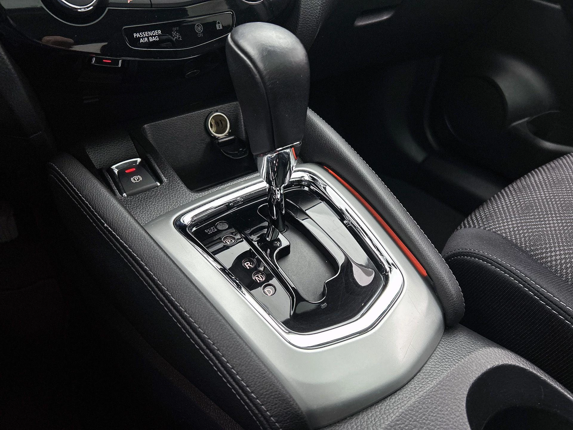 Nissan-QASHQAI-image-23