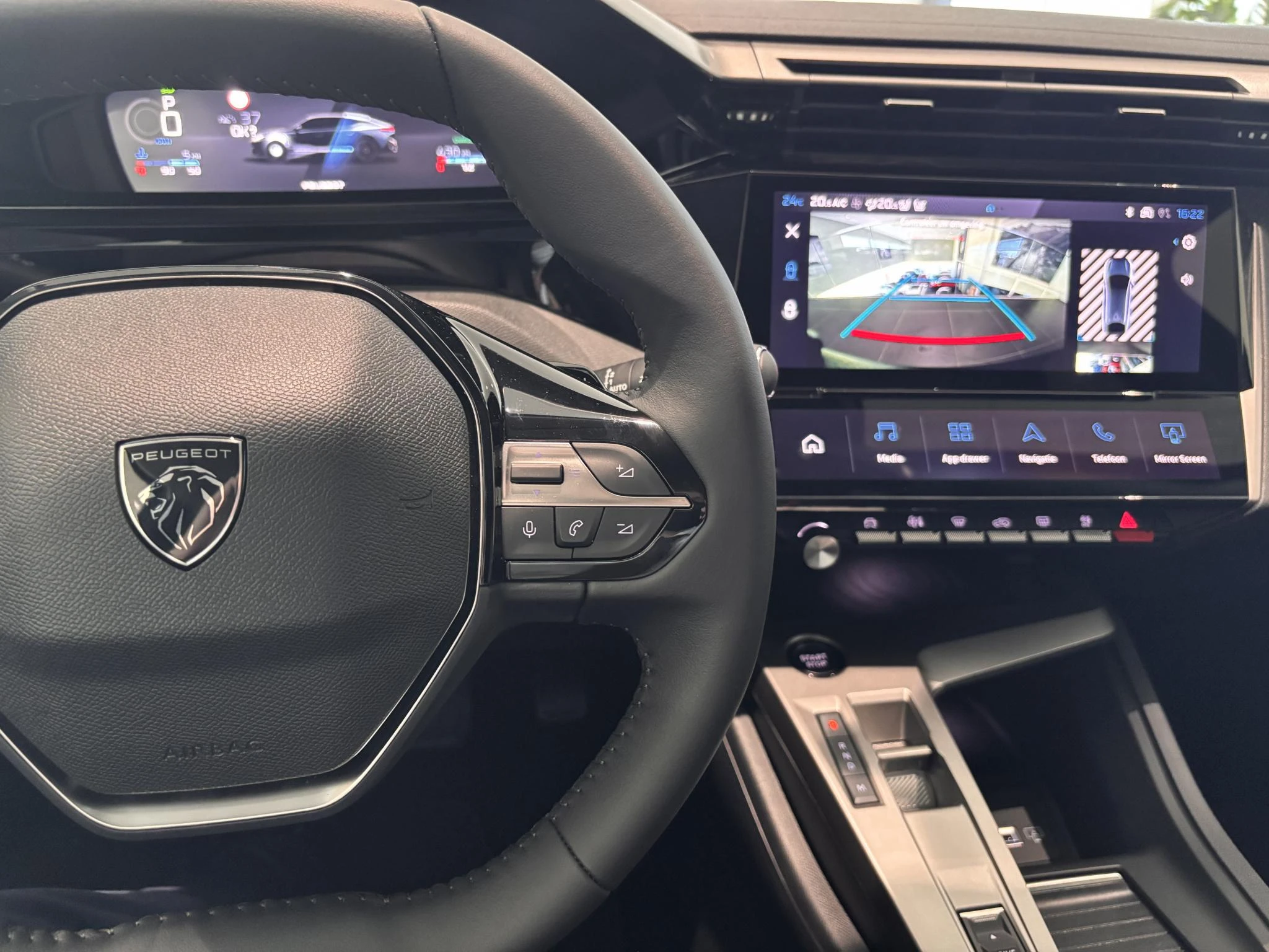 Peugeot 408 1.2 Allure Hybrid 145