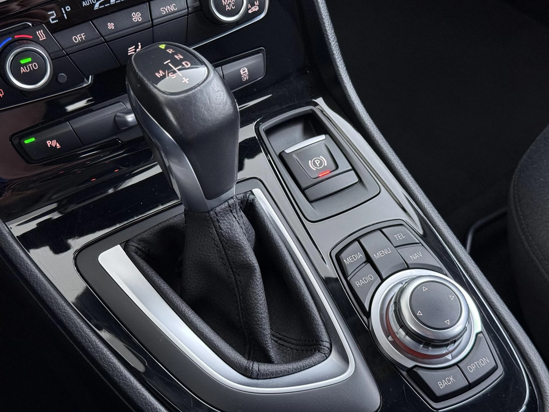 BMW-2 Serie-image-32