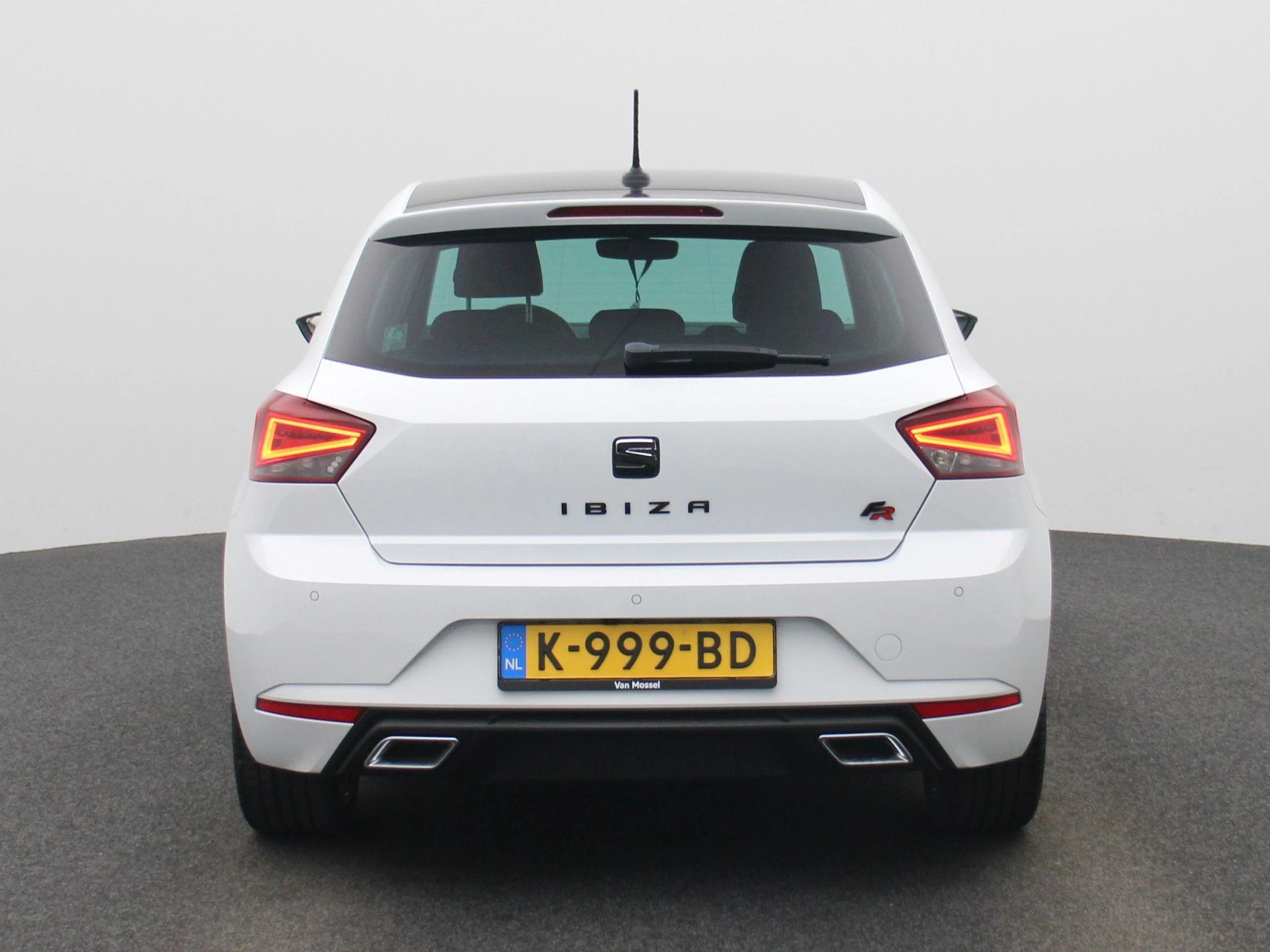 SEAT-Ibiza-image-4