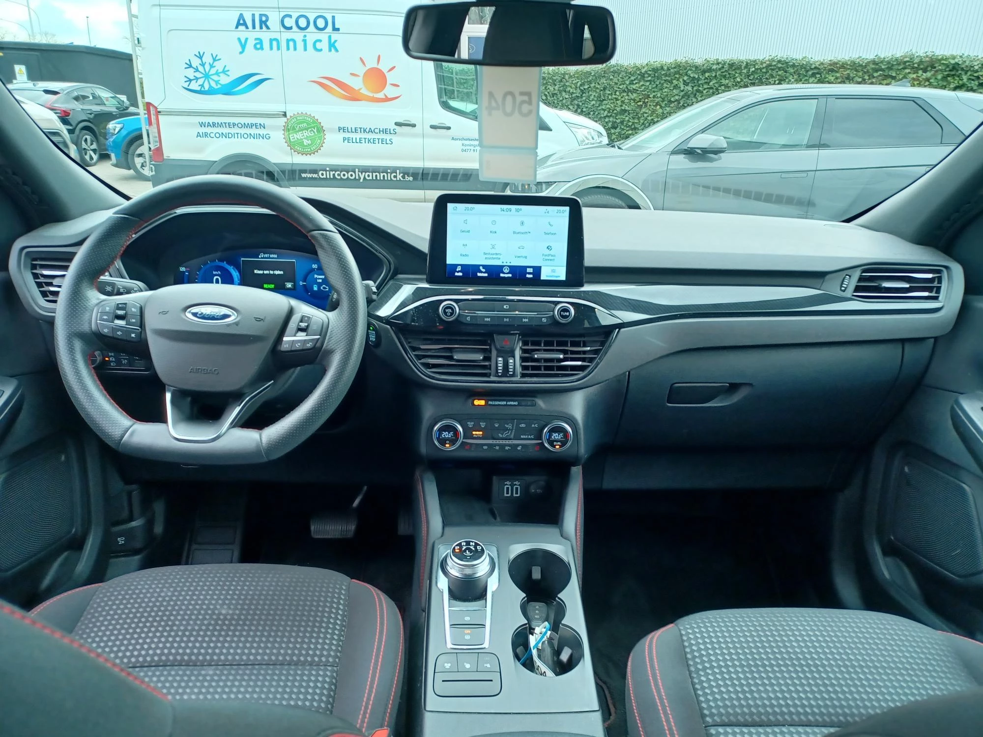 Ford Kuga 2.5i FHEV Aut. 140kW ST-Line