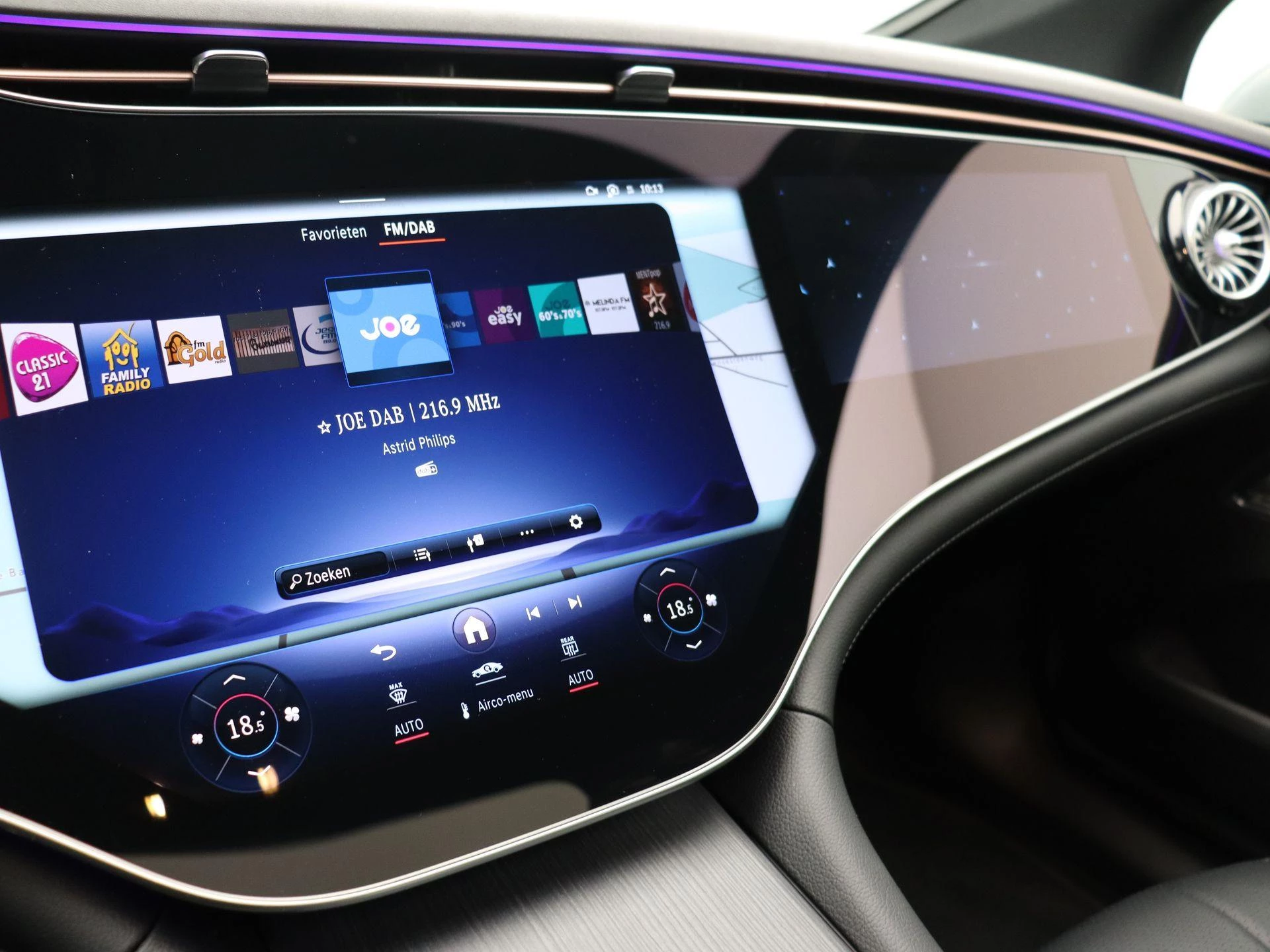 Mercedes-Benz-EQE-image-10