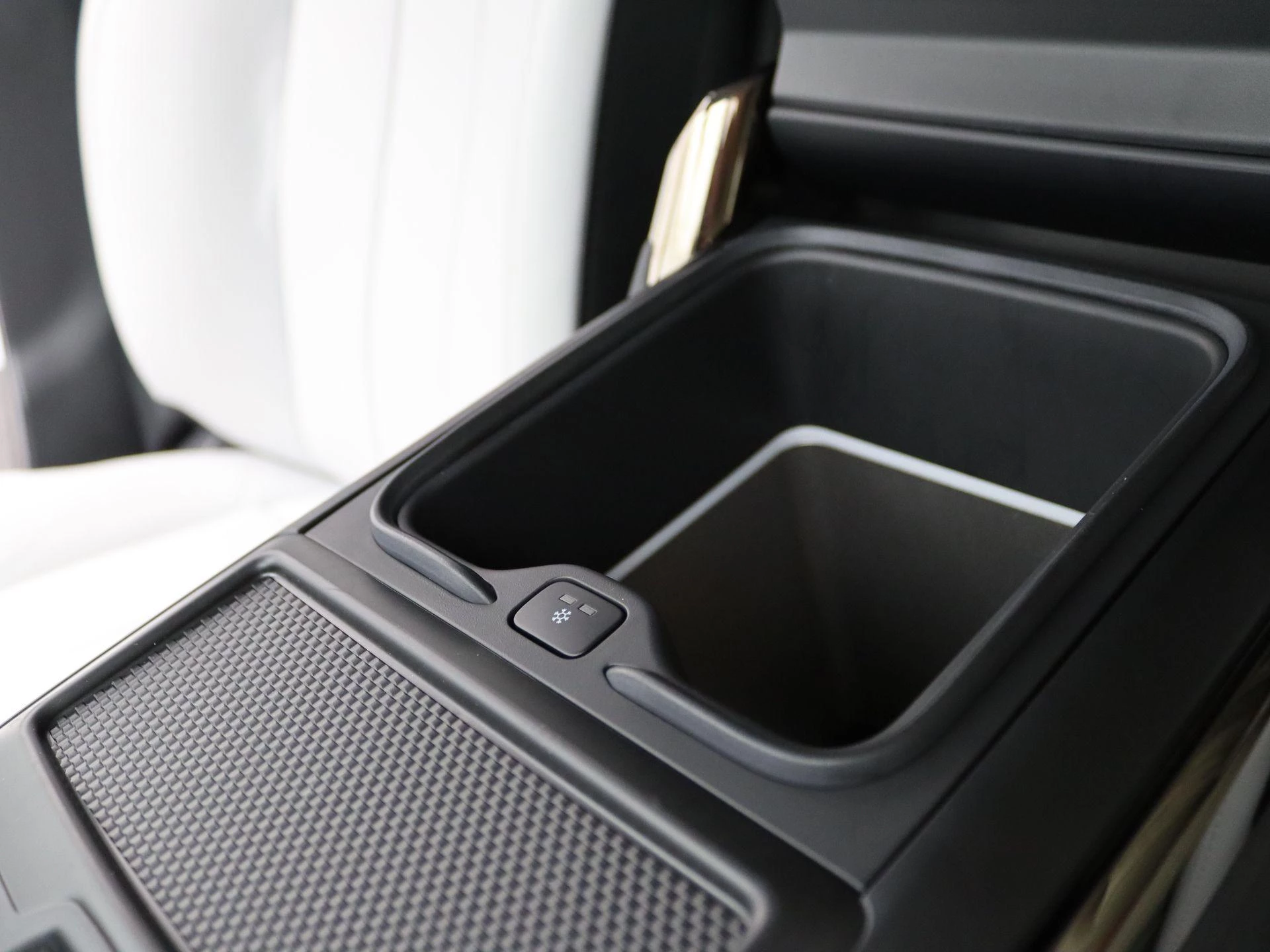 Land Rover-Range Rover Sport-image-26