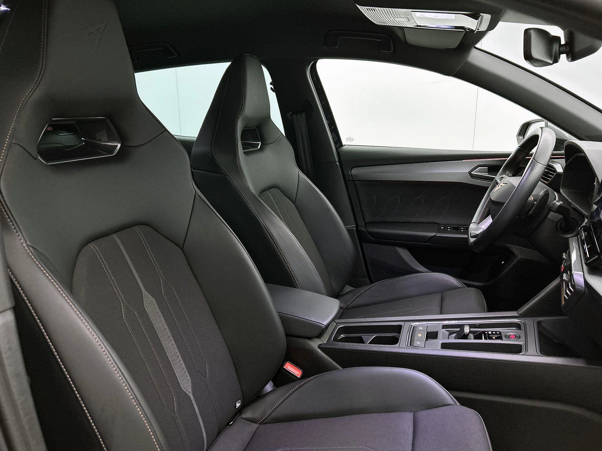 CUPRA-Leon-image-35
