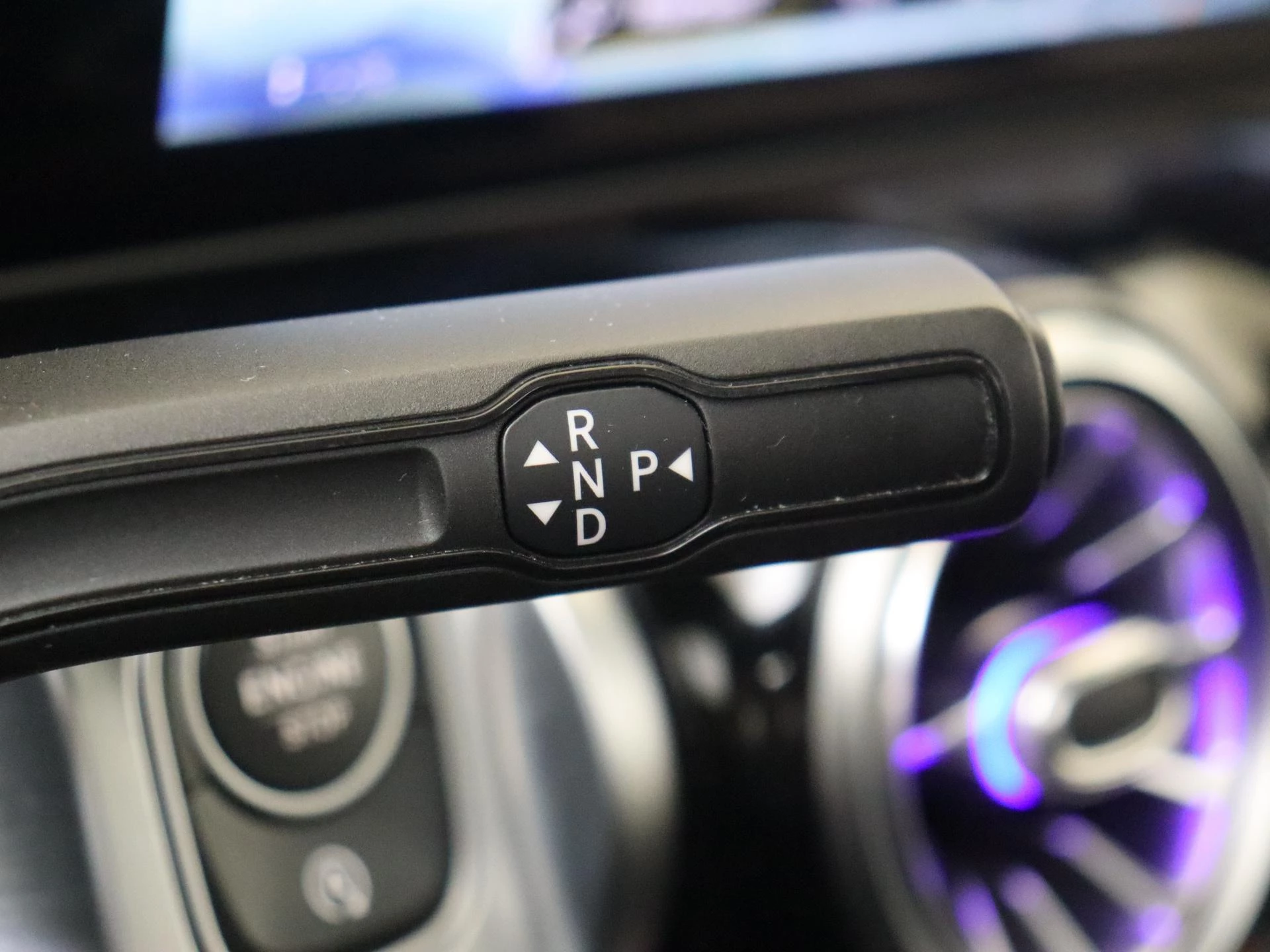 Mercedes-Benz-GLB-image-20