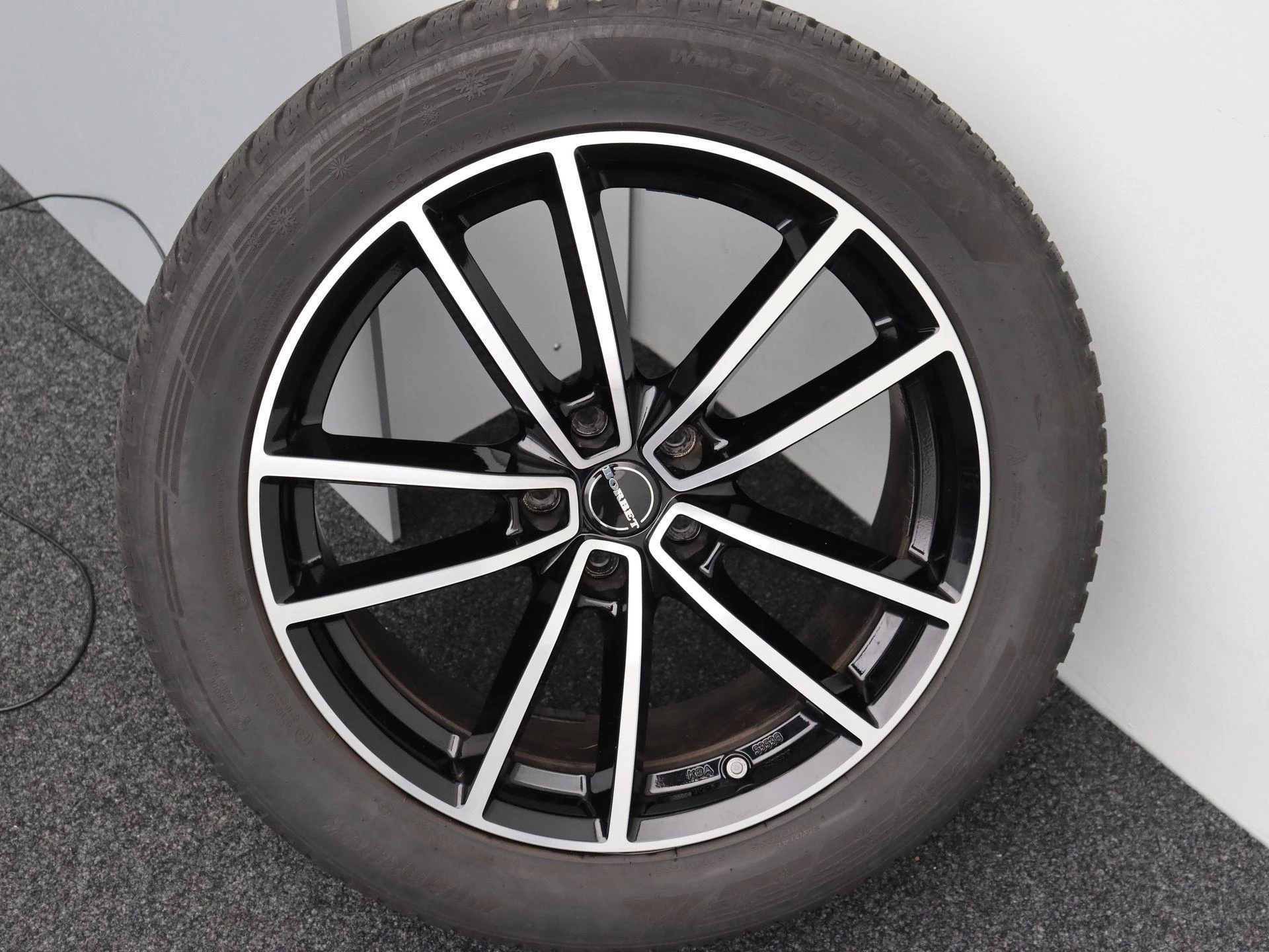 BMW-iX3-image-31