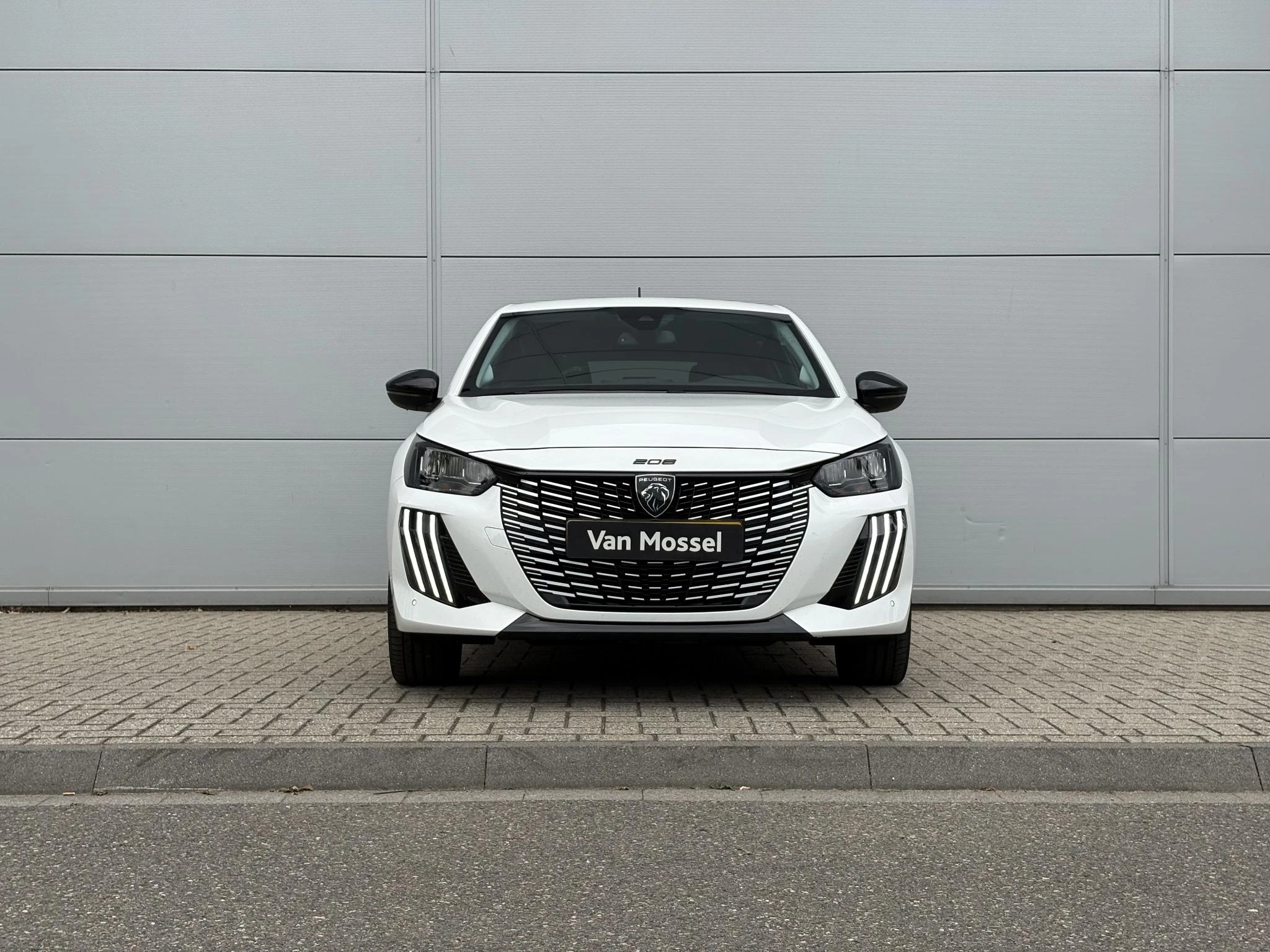 Peugeot-e-208-image-7