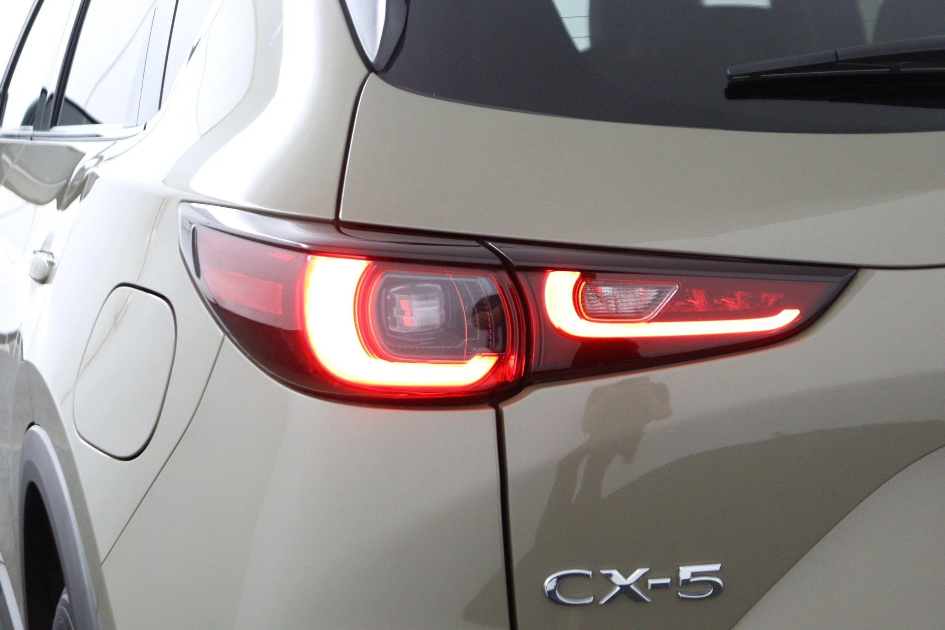 Mazda CX-5 2.0 e-SkyActiv-G M Hybrid 165 Exclusive-Line