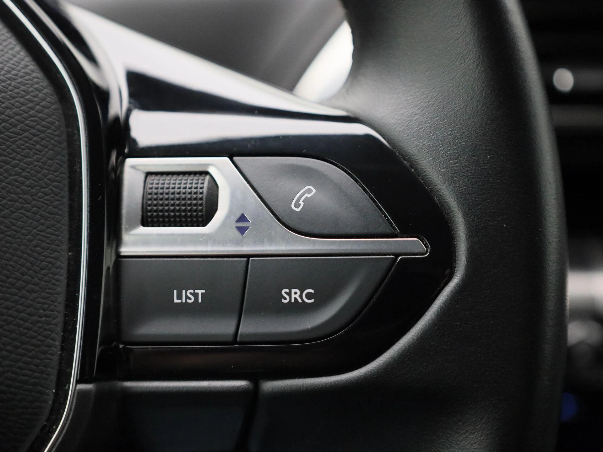 Peugeot-3008-image-23