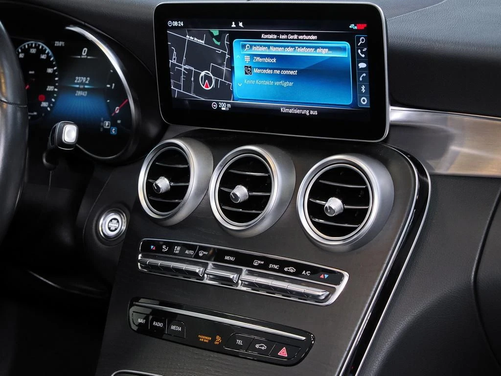 Mercedes-Benz-C-Klasse 220 d-image-11