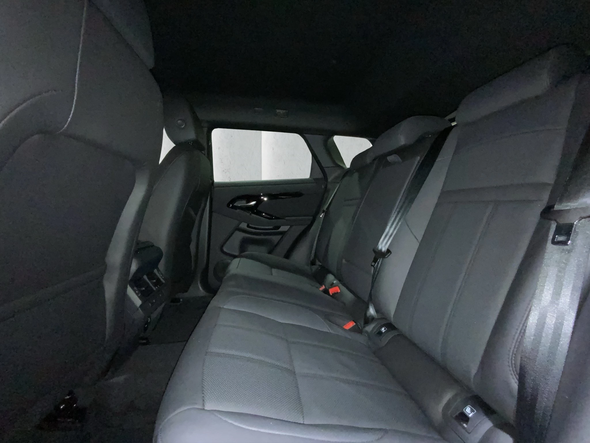 Land Rover Range Rover Evoque S D165 AWD Automatik Geländewagen. 120 kW. 5-türig