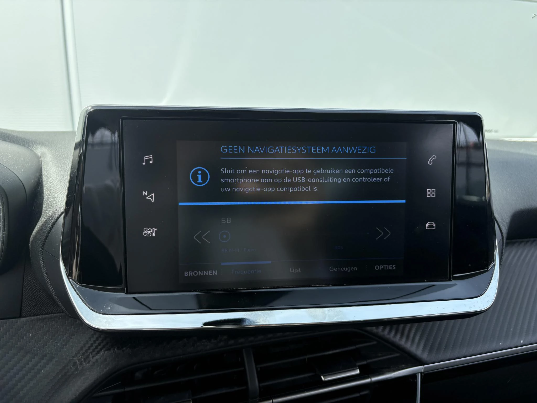 Peugeot-2008-image-15