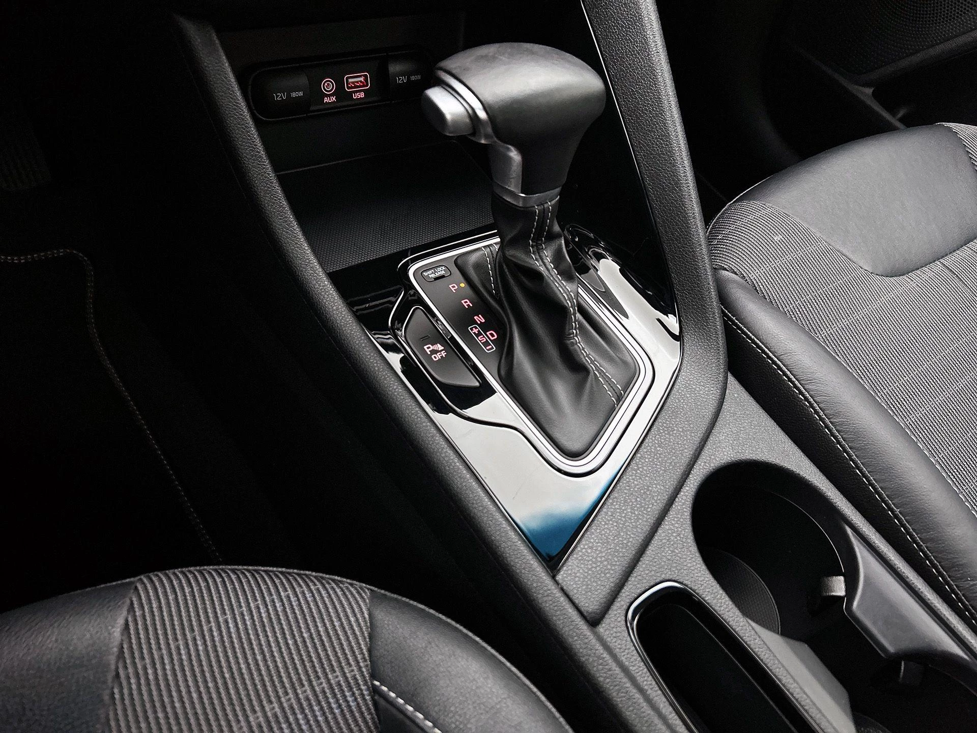 Kia Niro 1.6 GDi Hybrid DynamicLine