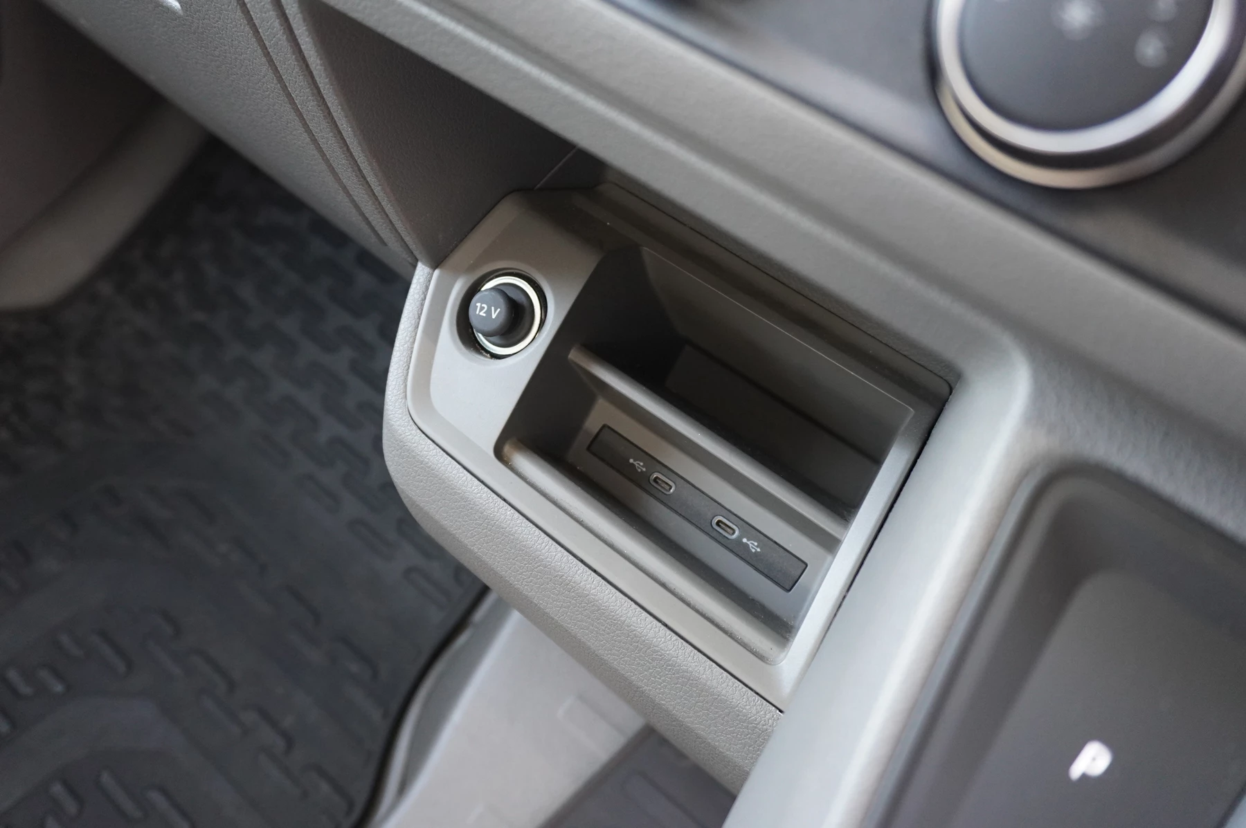 Volkswagen-California-image-55