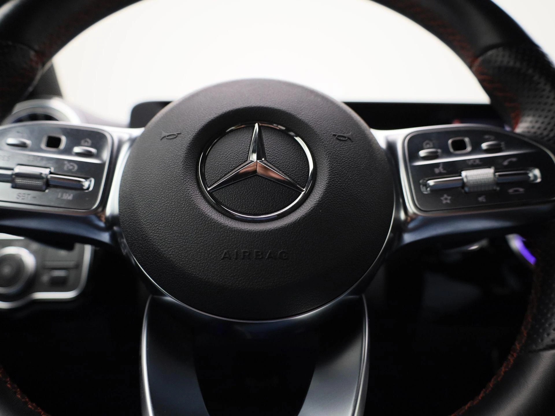Mercedes-Benz-A-Klasse-image-27