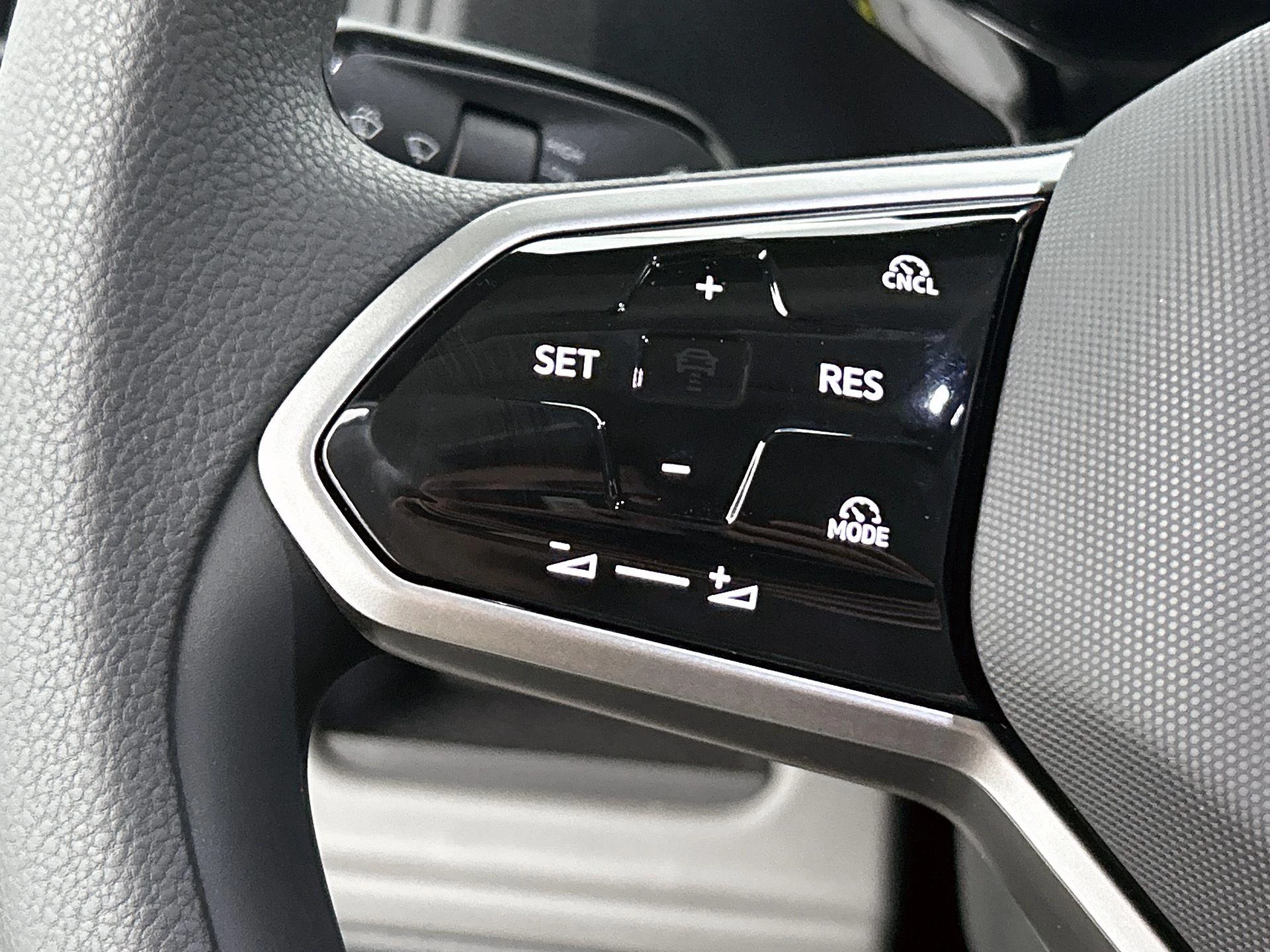 Volkswagen-ID. Buzz Cargo-image-13