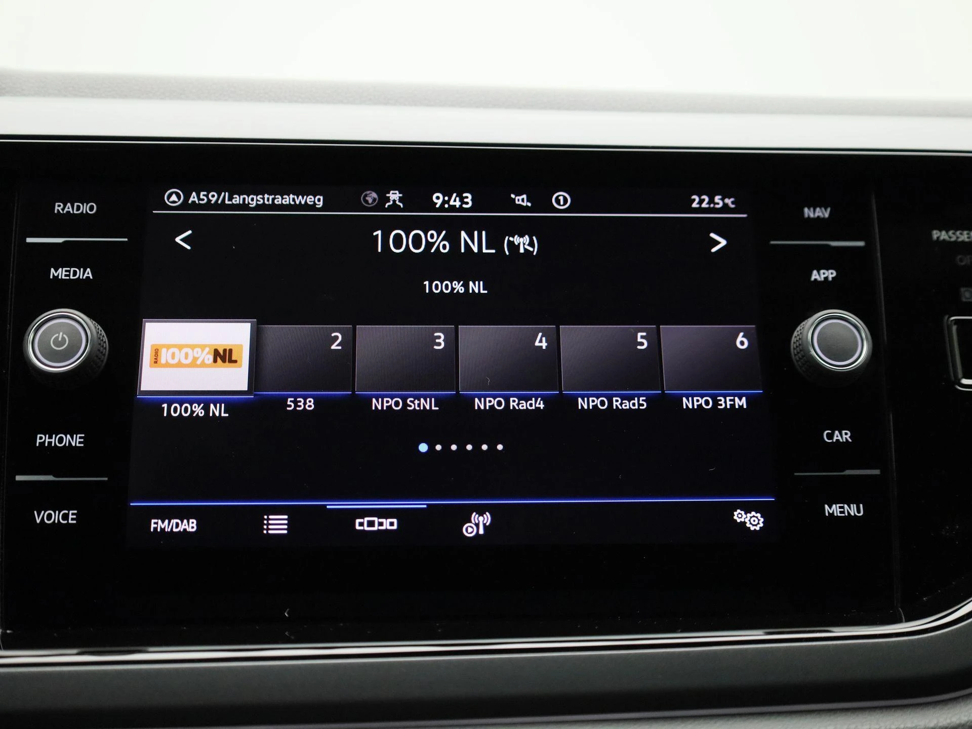 Volkswagen-Polo-image-15