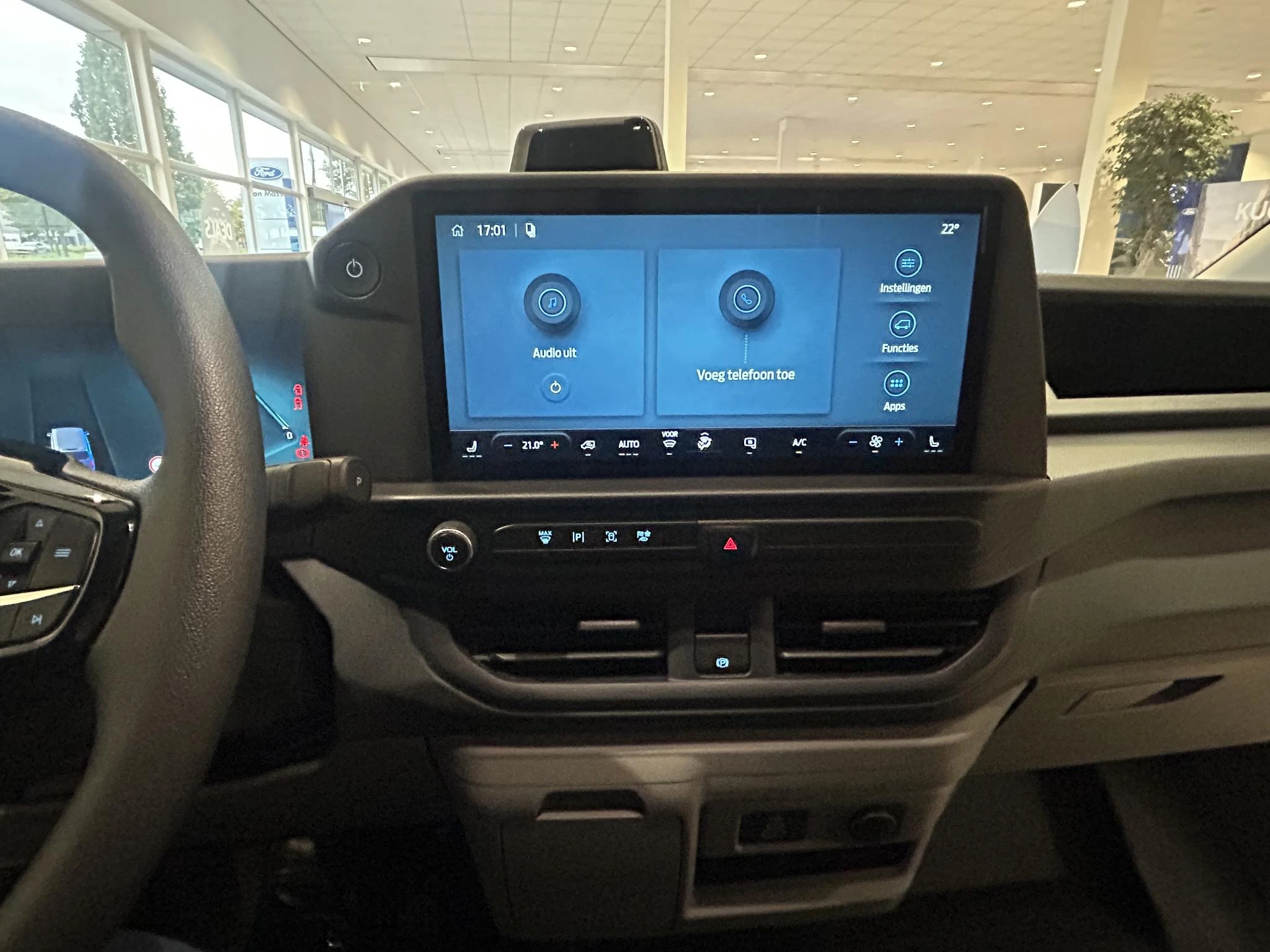 Ford-E-Transit Custom-image-14