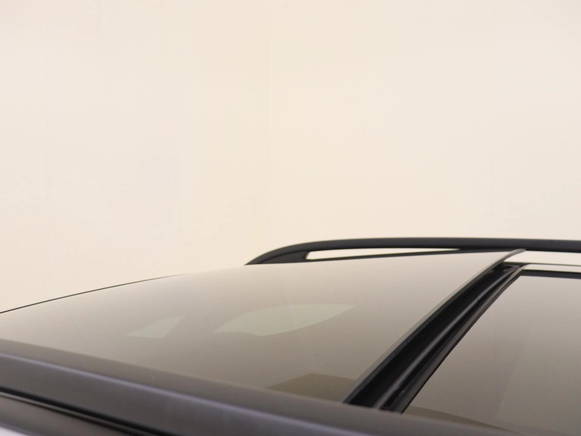 Mercedes-Benz-GLB-image-32