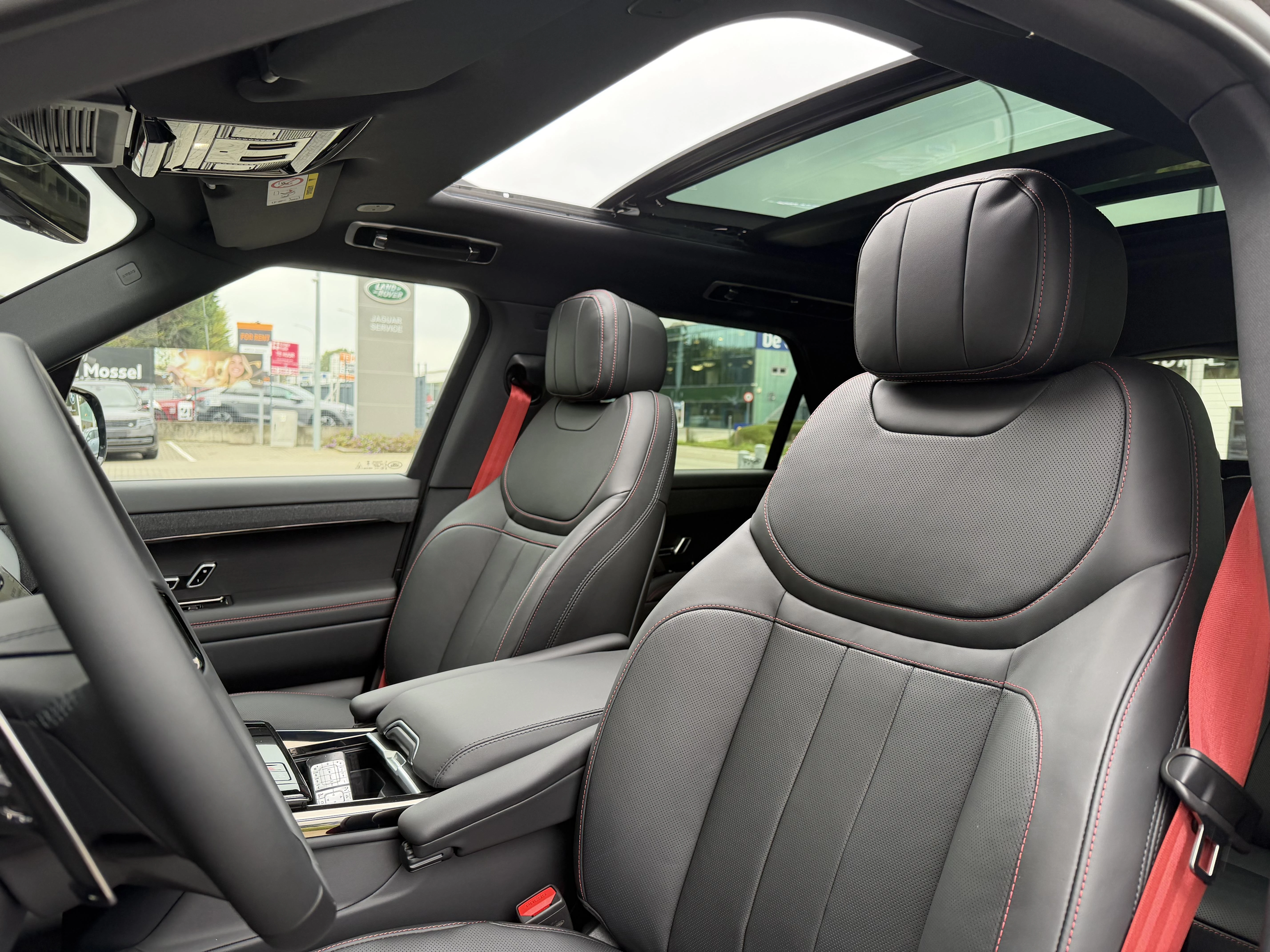 Land Rover-Range Rover Sport-image-31