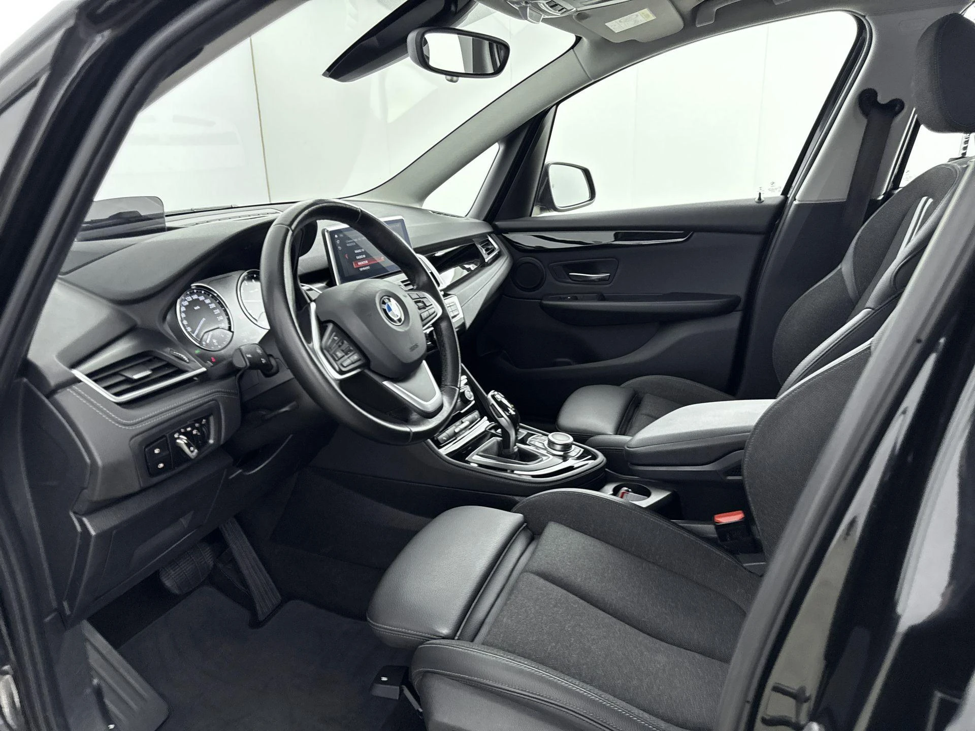 BMW-2 Serie-image-7