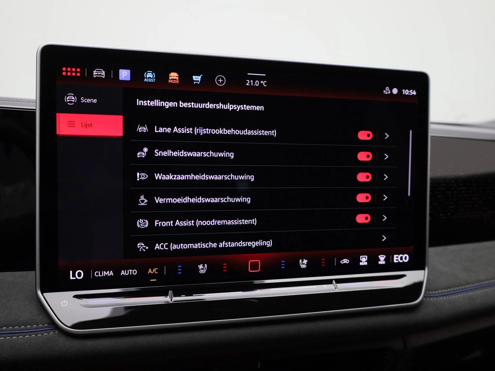 Volkswagen-Tiguan-image-29
