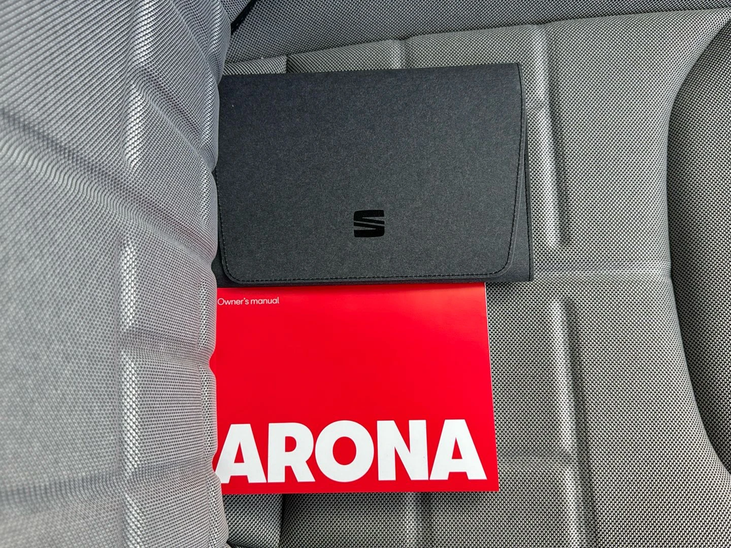 SEAT-Arona-image-15