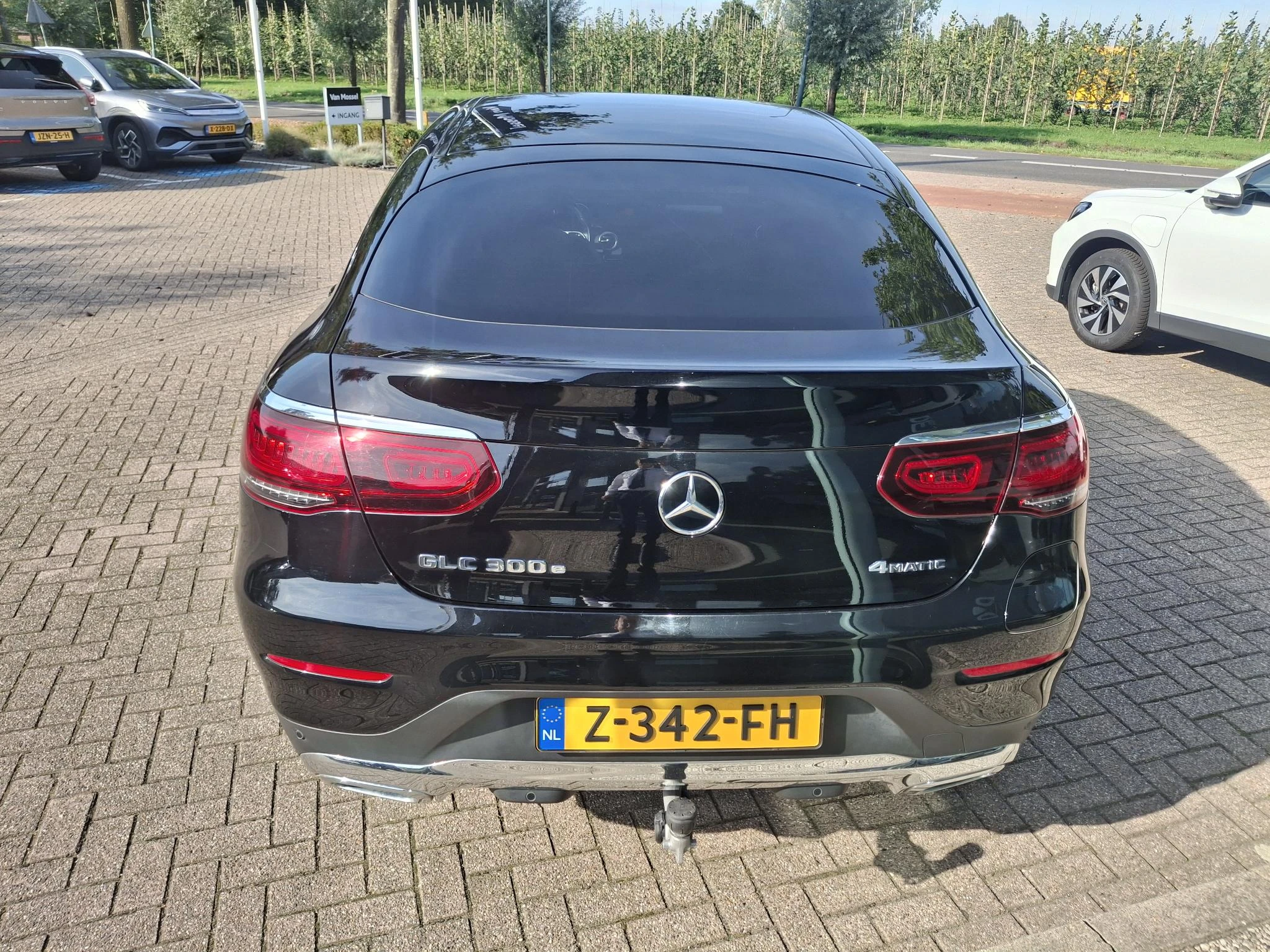 Mercedes-Benz-GLC-image-4