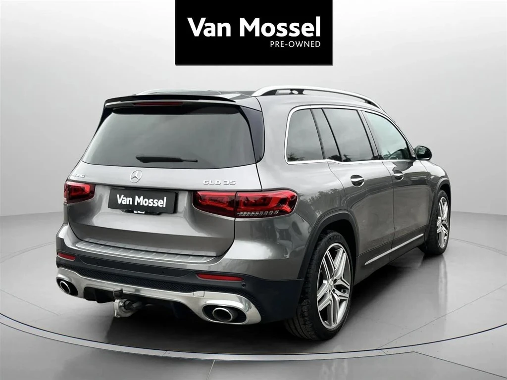 Mercedes-Benz-GLB-image-4