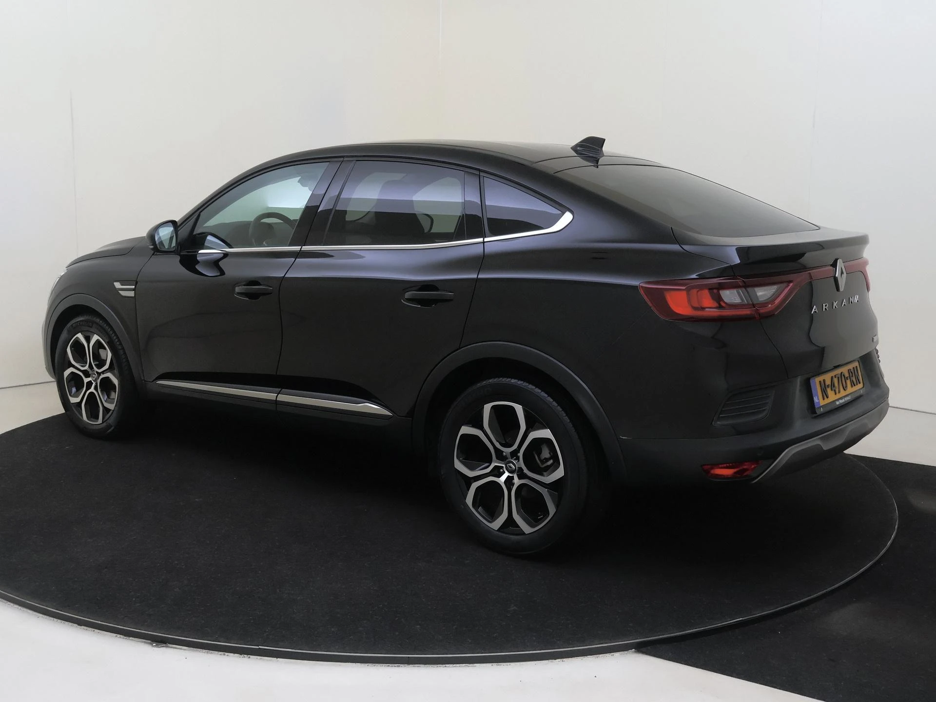 Renault-Arkana-image-2