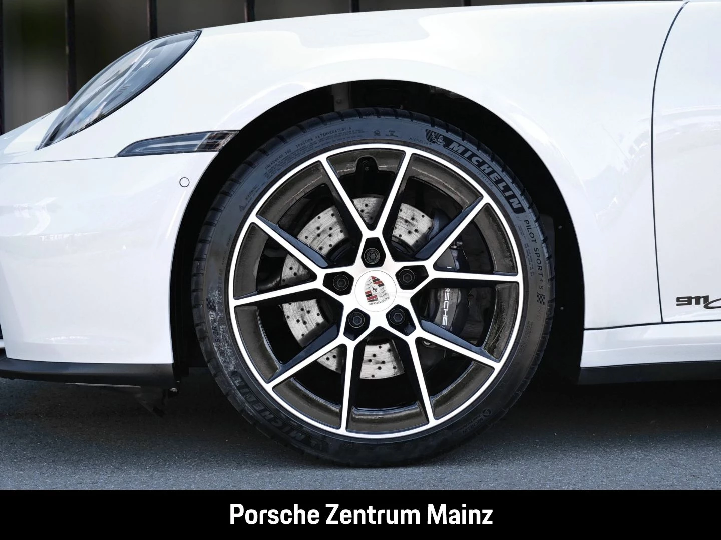Porsche 911 992 Carrera Sportabgas Surround View BOSE carrera s
