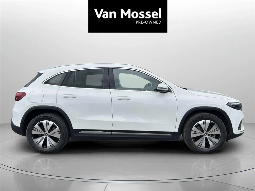Mercedes-Benz-EQA-image-3