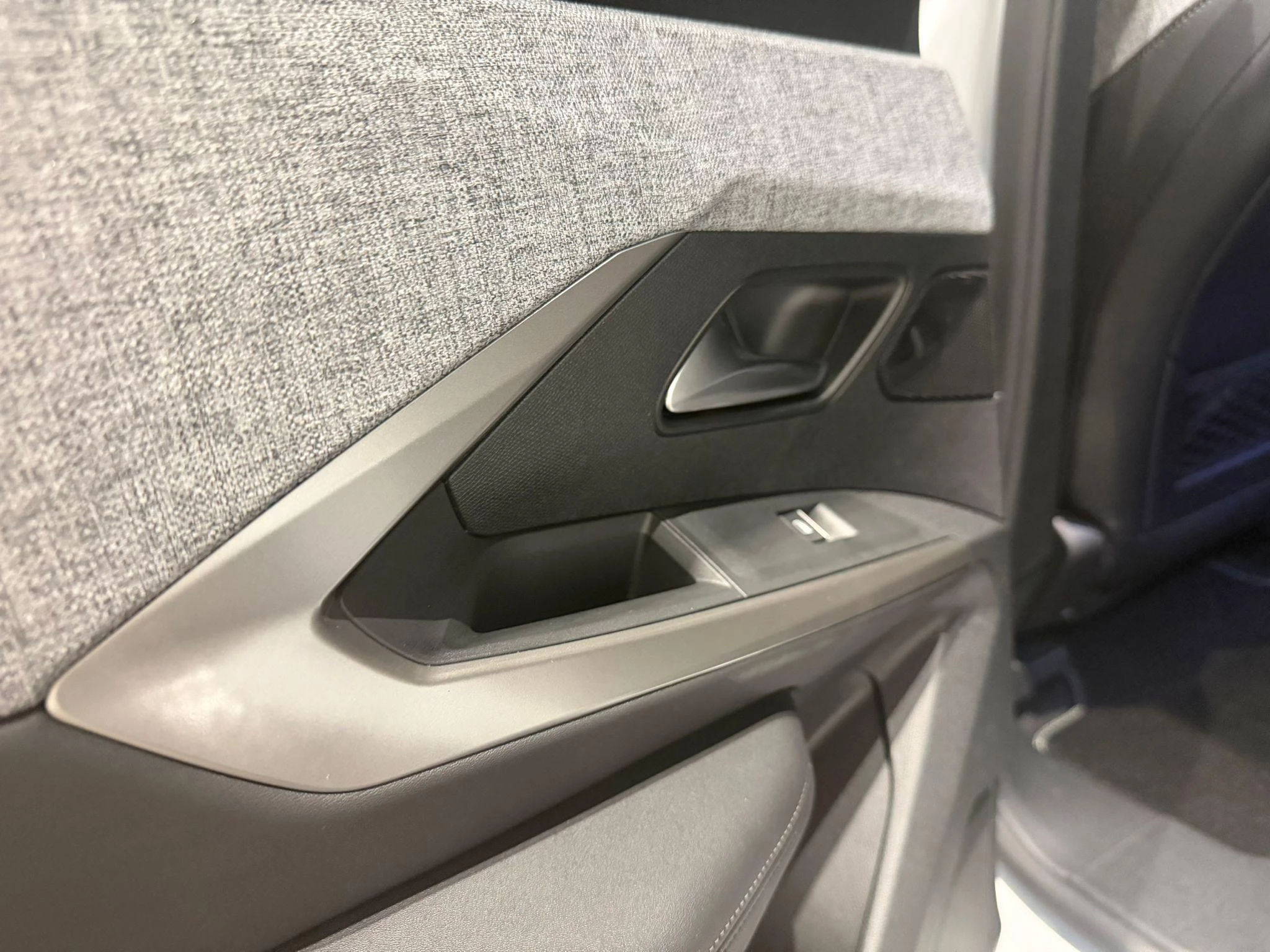 Peugeot-e-3008-image-22