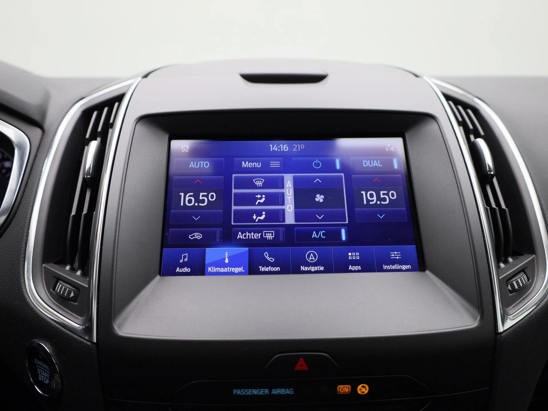 Ford-S-Max-image-20