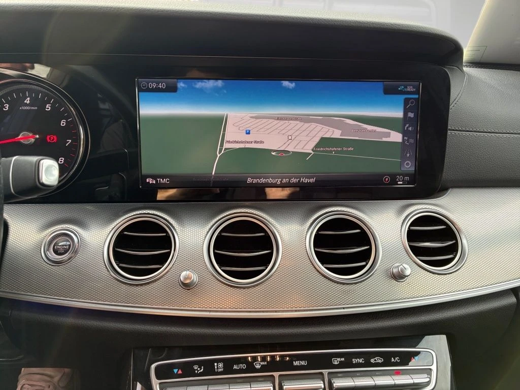 Mercedes-Benz-E-Klasse 200-image-6