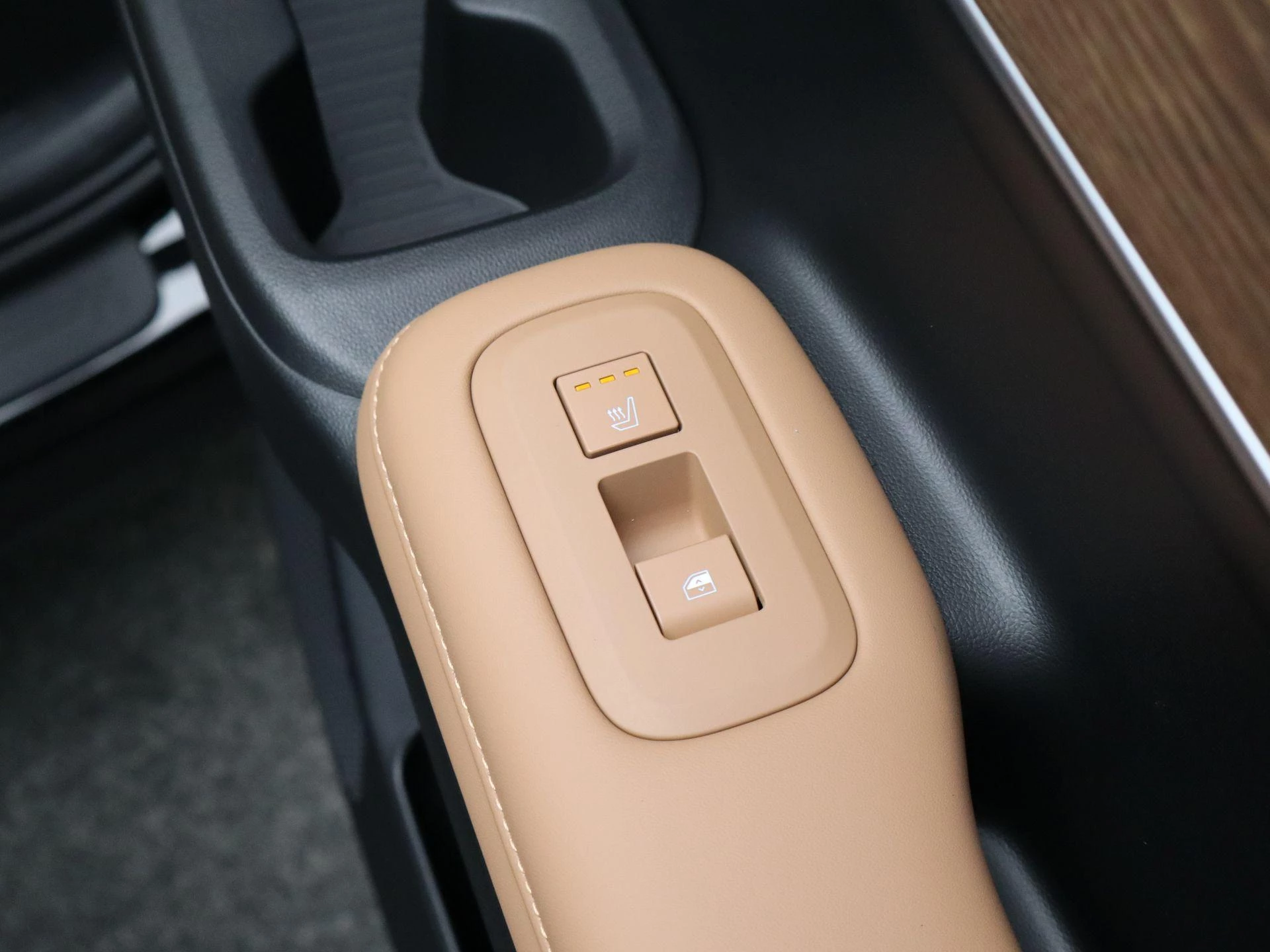 Hyundai-Santa Fe-image-34