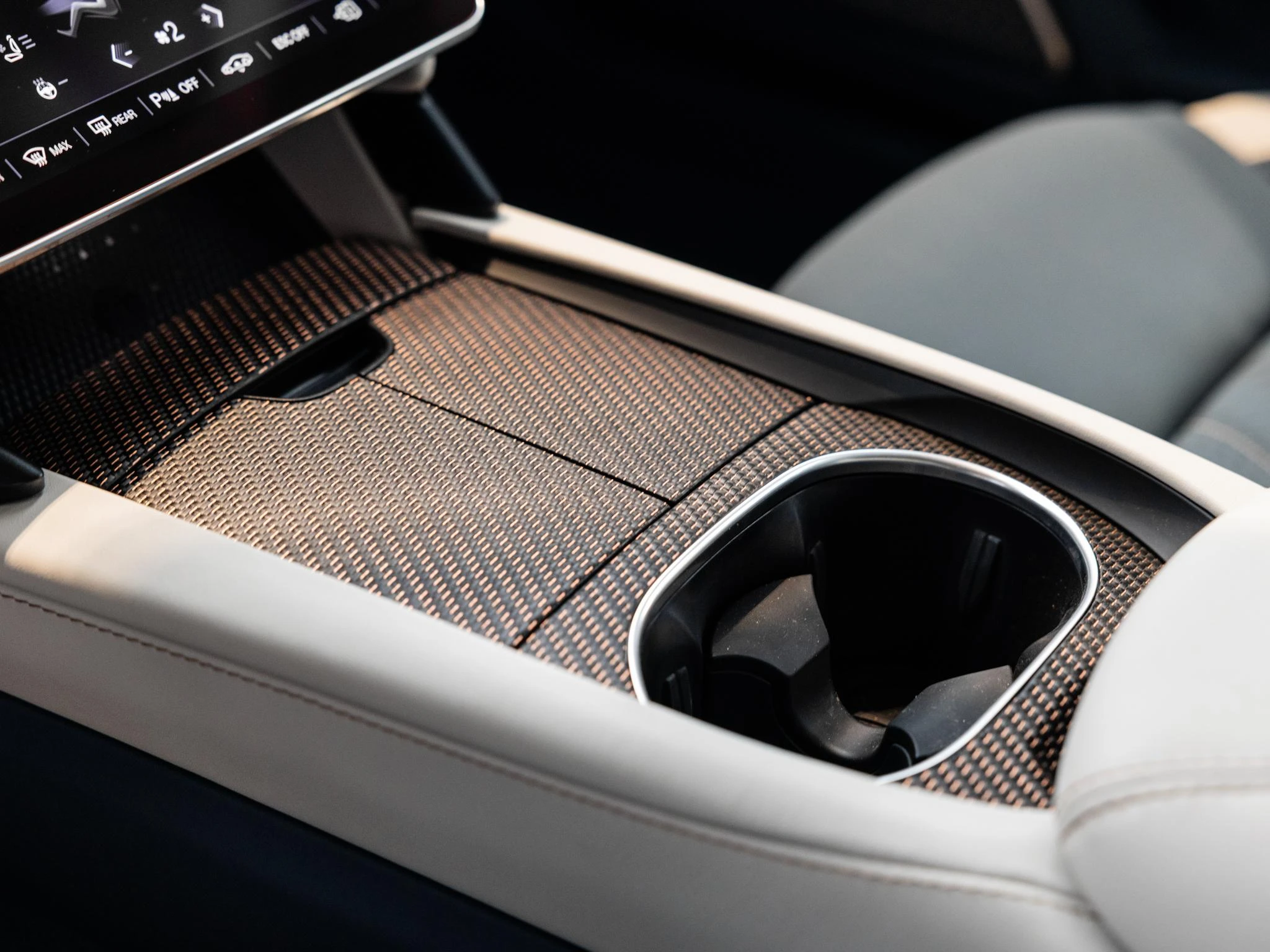 Maserati-GranTurismo-image-19