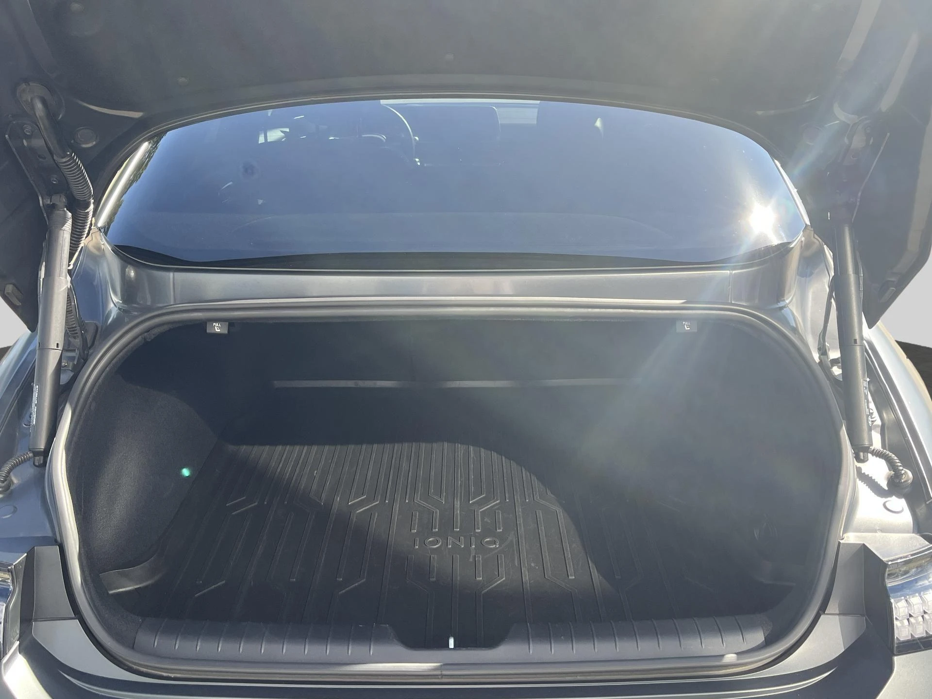 Hyundai-IONIQ 6-image-6