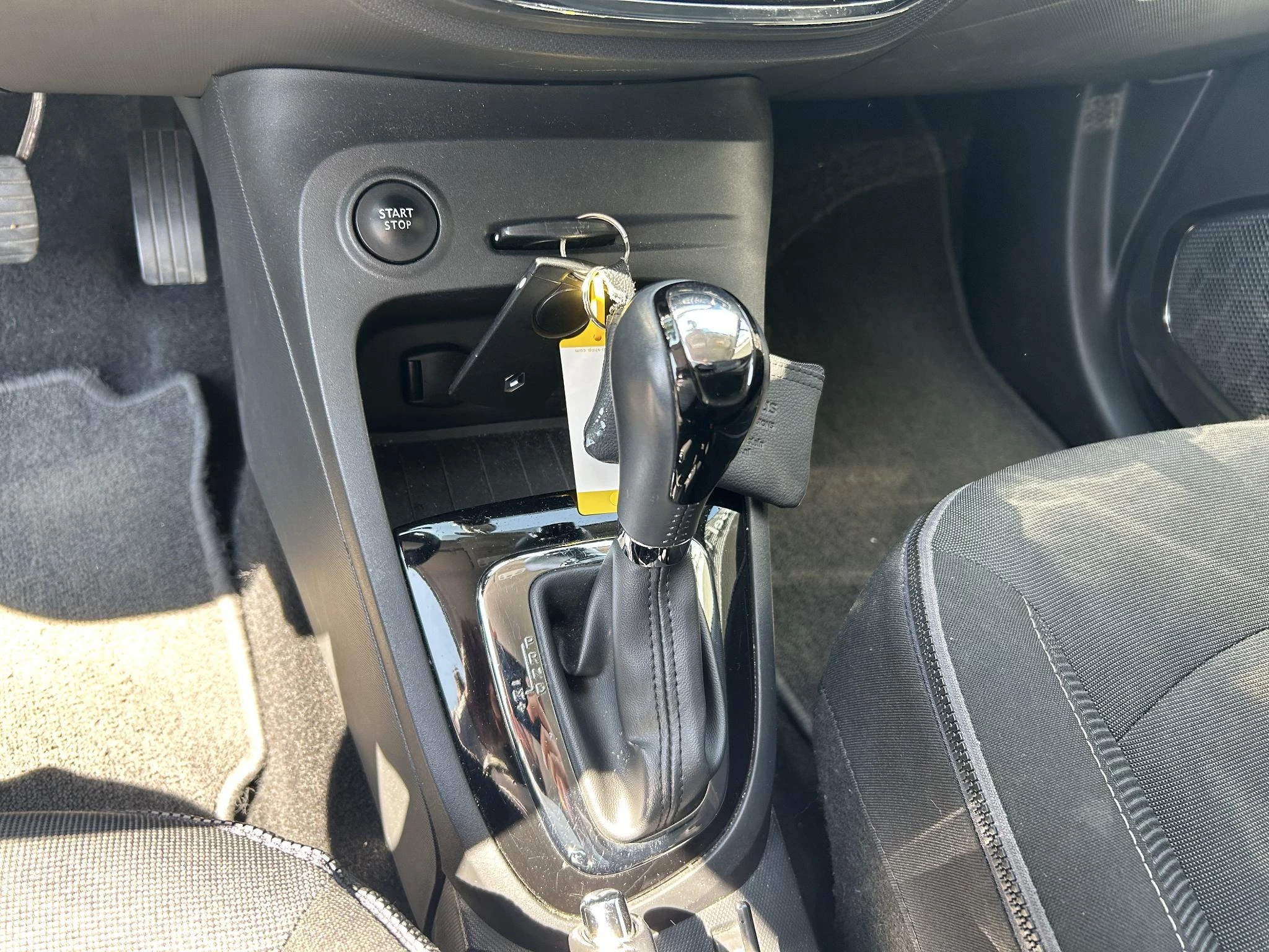 Renault-Captur-image-10