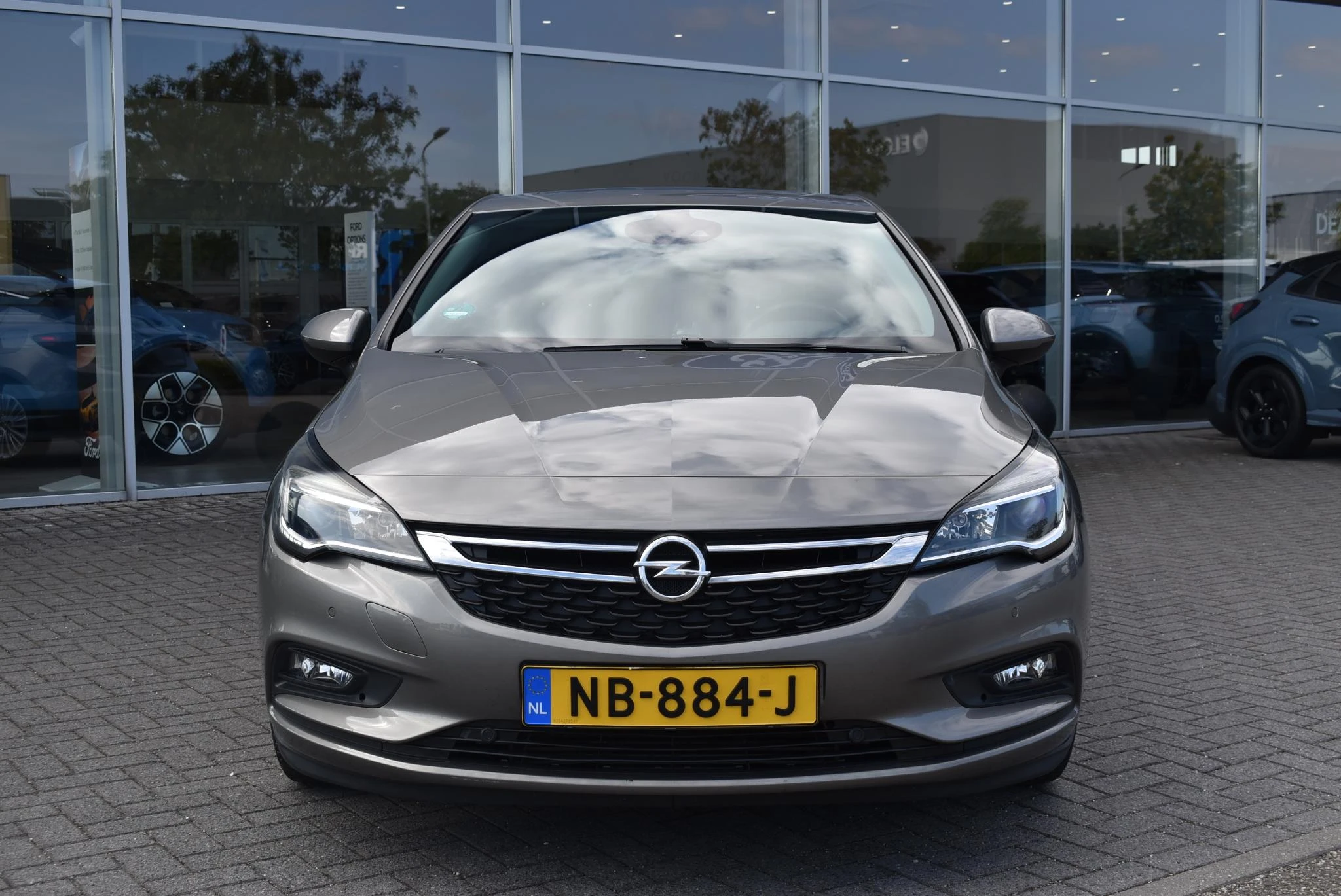Opel-Astra-image-1