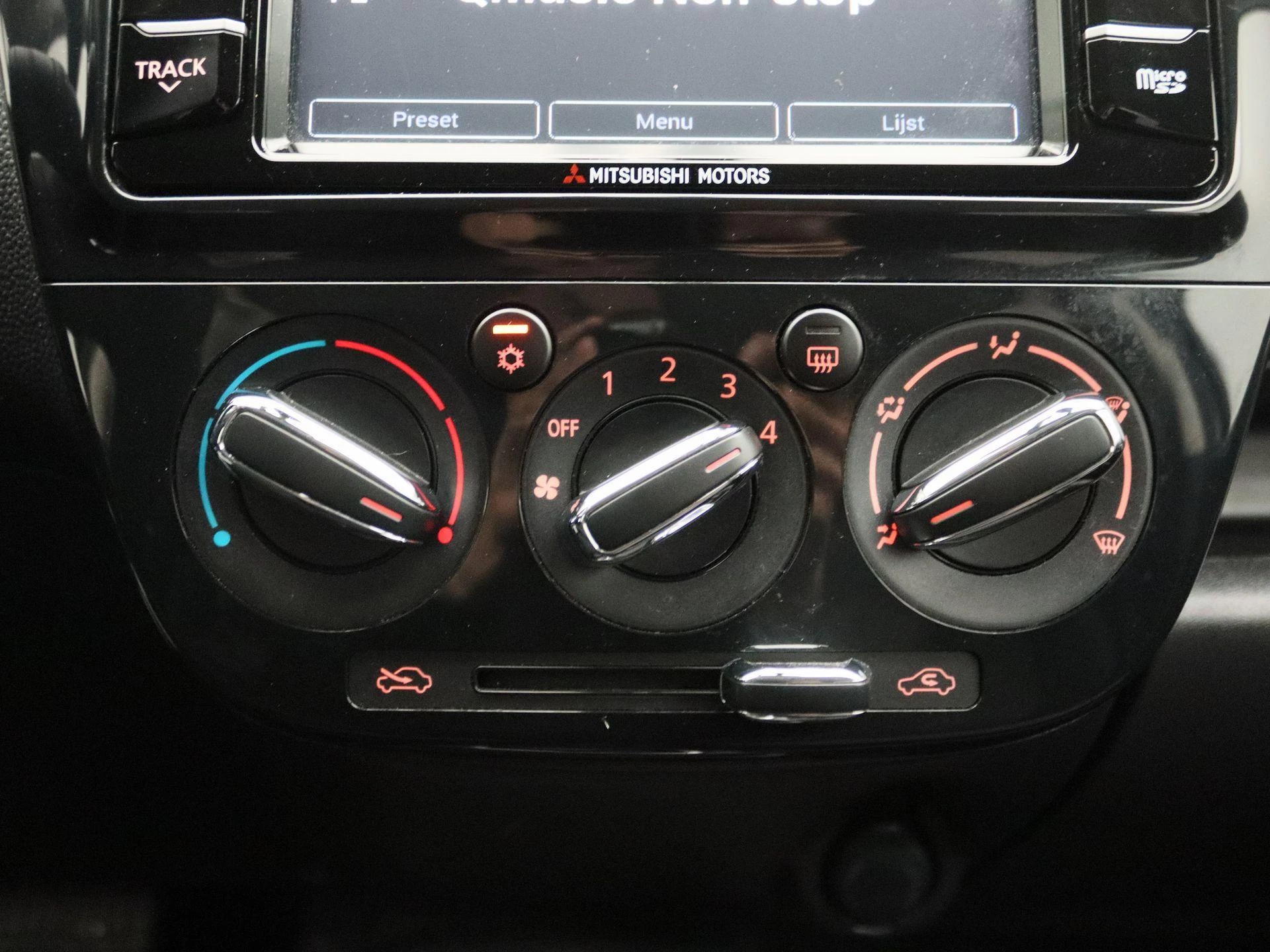Mitsubishi Space Star 1.2 Connect Pro