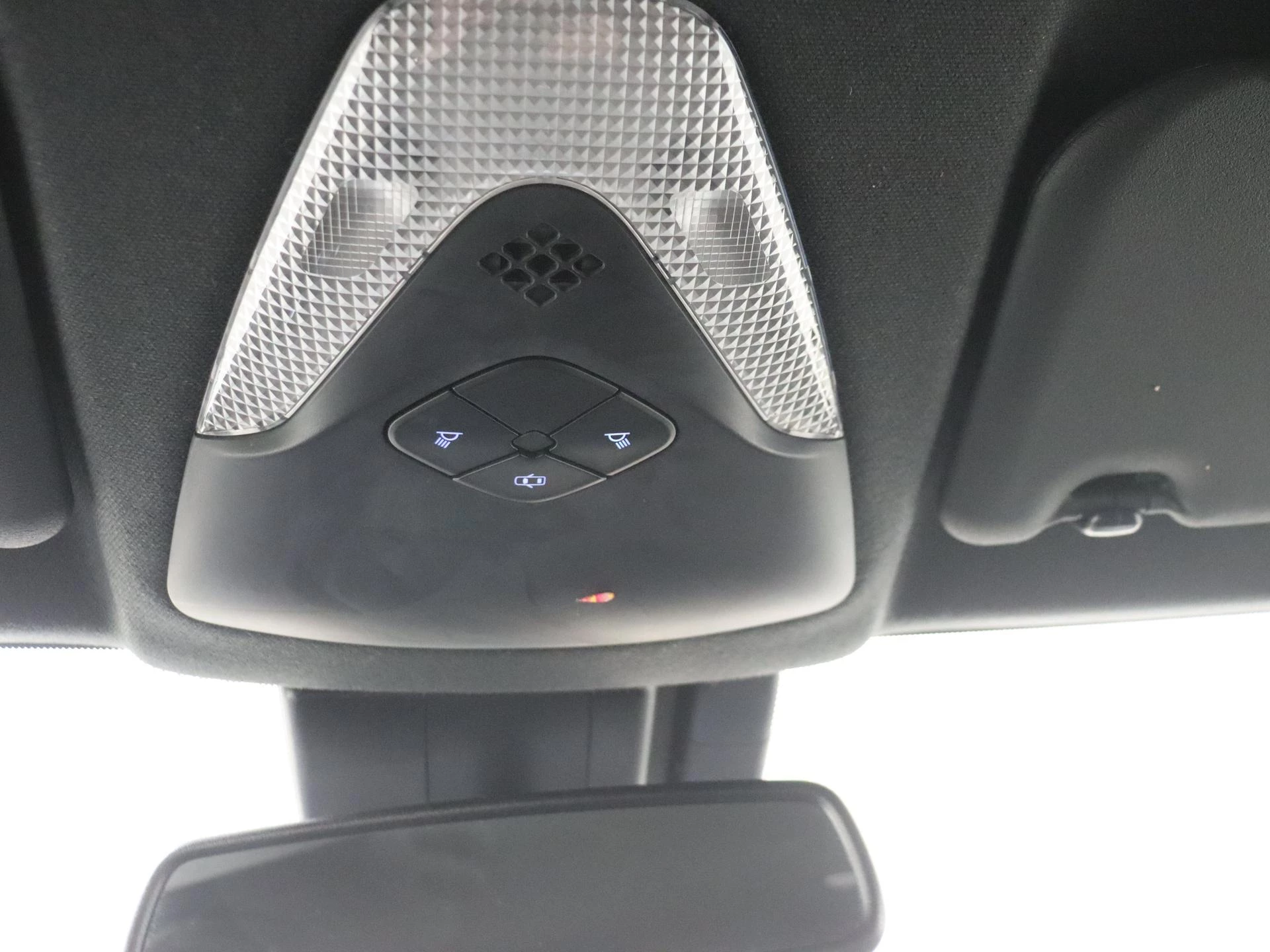 Toyota-C-HR-image-25