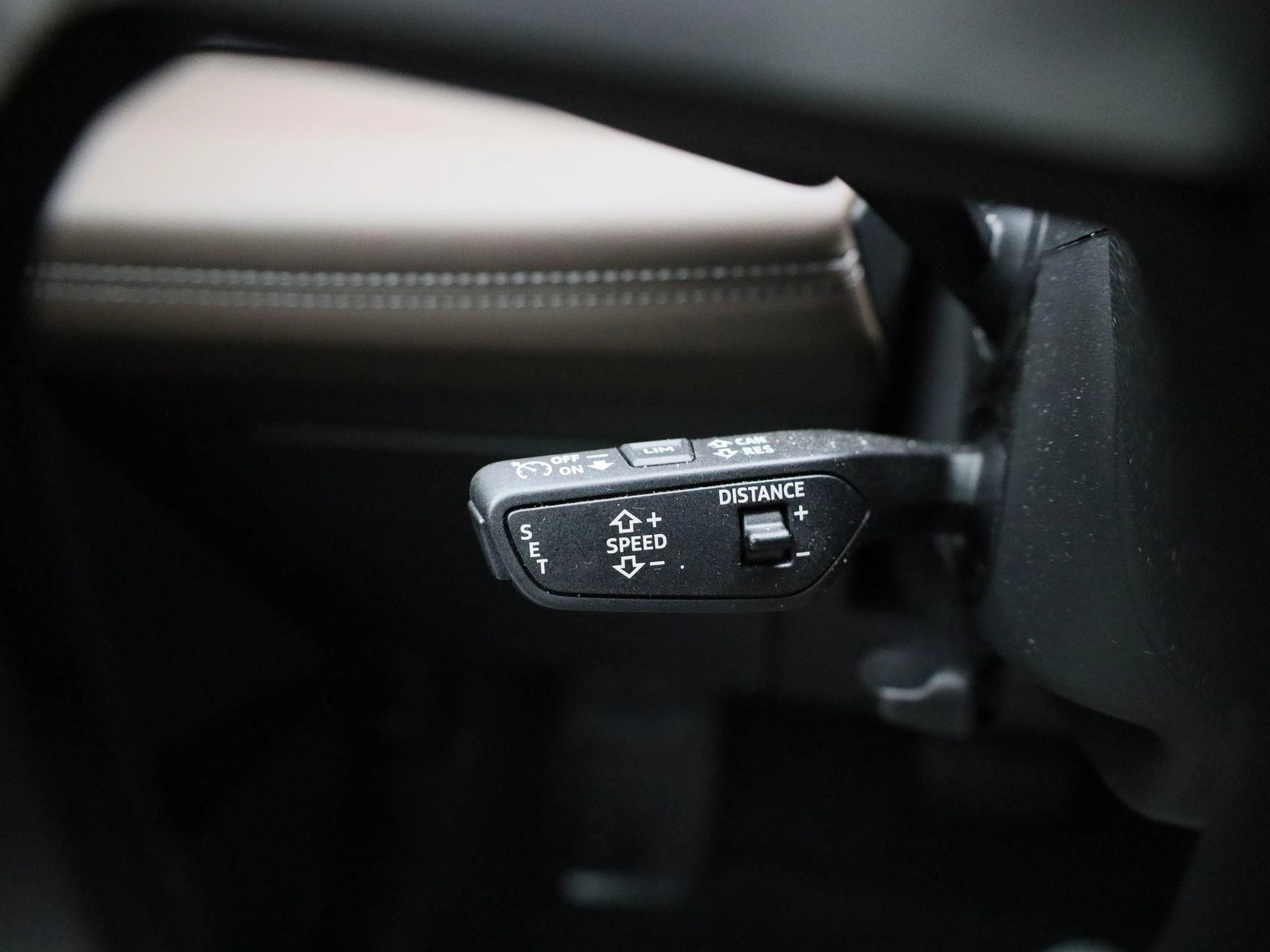 Audi-Q6 e-tron-image-23