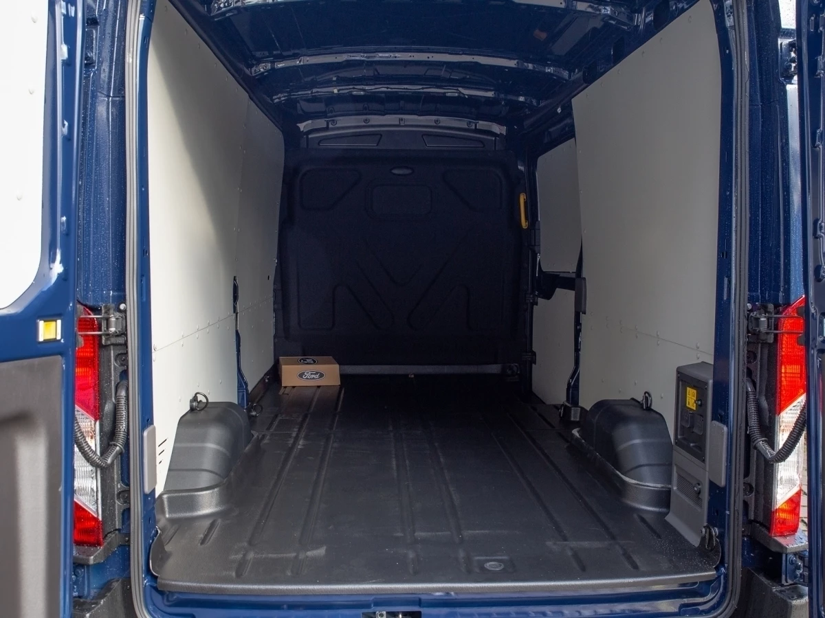 Ford-Transit-image-8