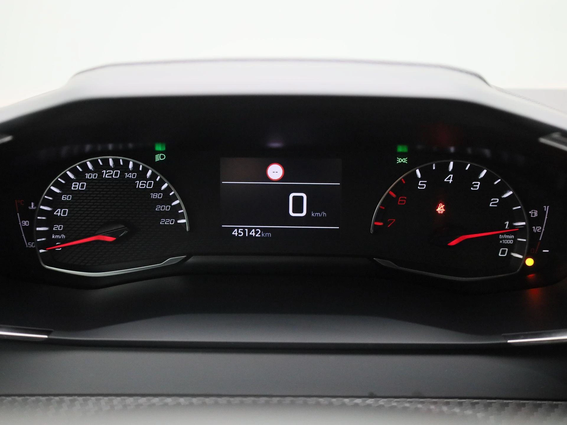 Peugeot-208-image-16