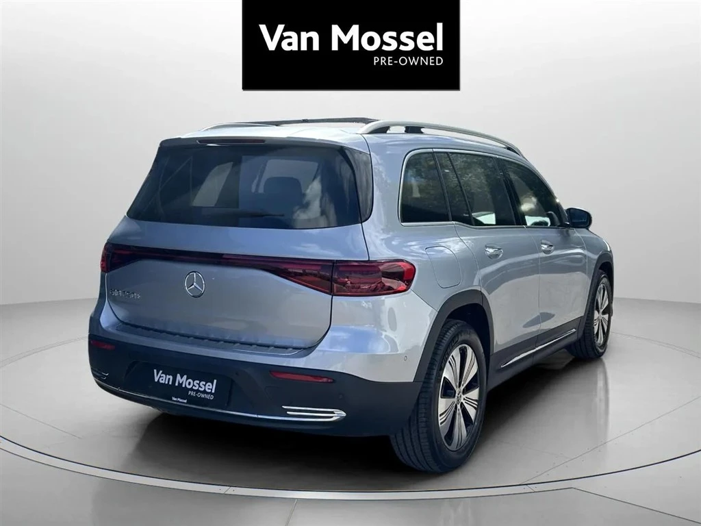 Mercedes-Benz-EQB-image-4